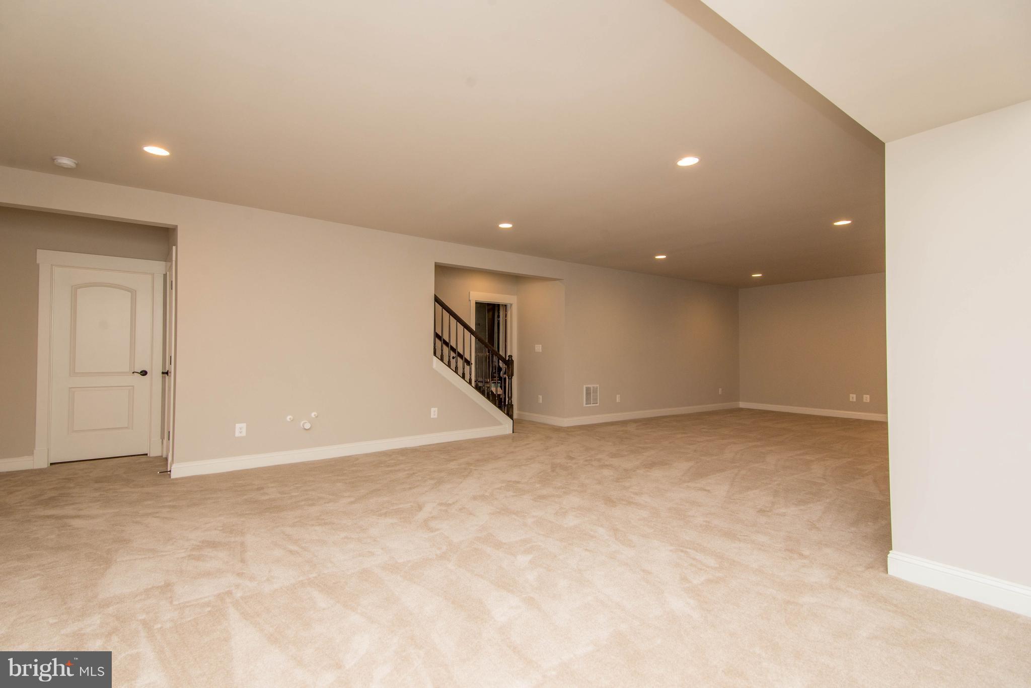 PIMMIT HILLS - Residential Lease