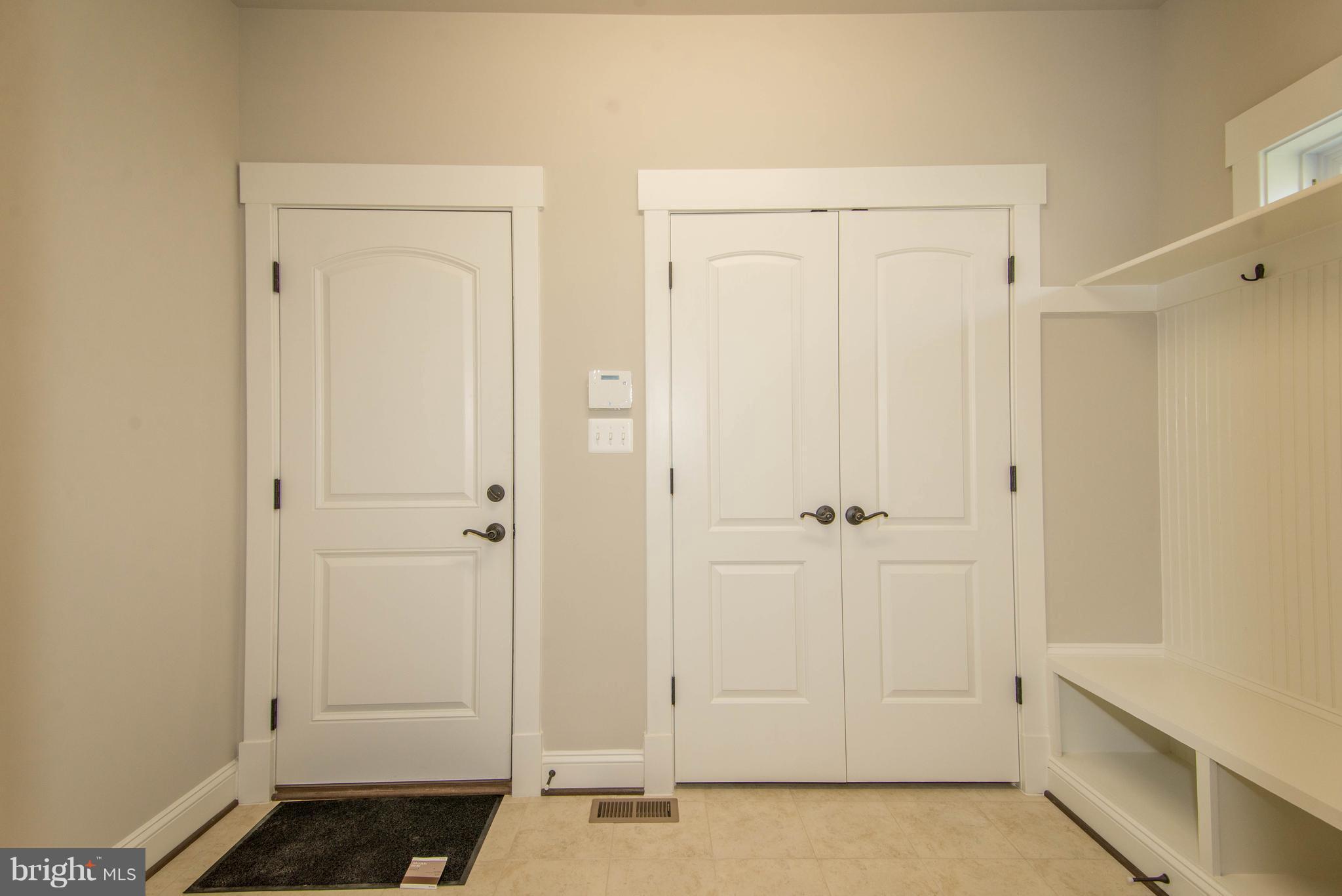 PIMMIT HILLS - Residential Lease