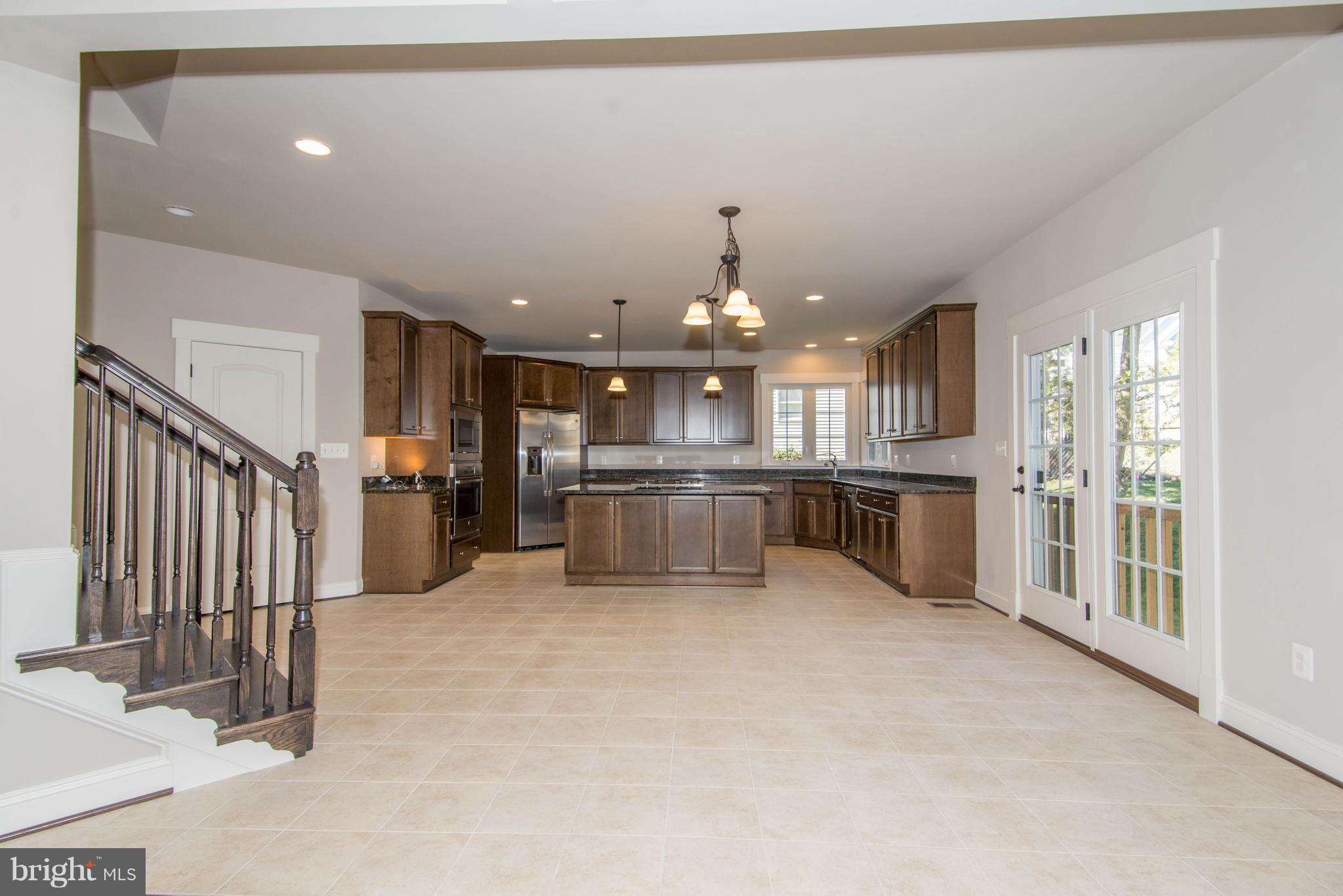 PIMMIT HILLS - Residential Lease