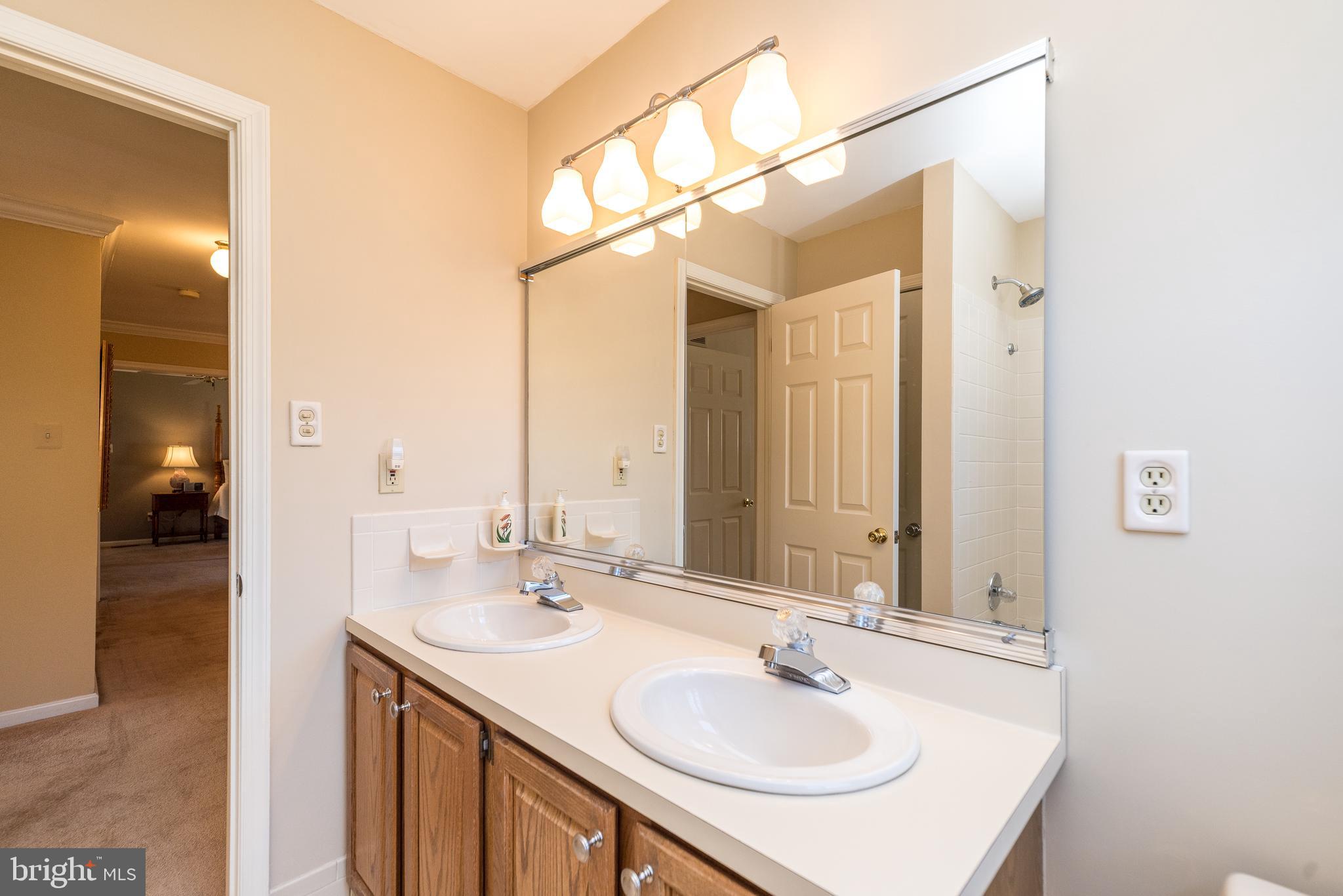 DUBLIN CHASE - Residential