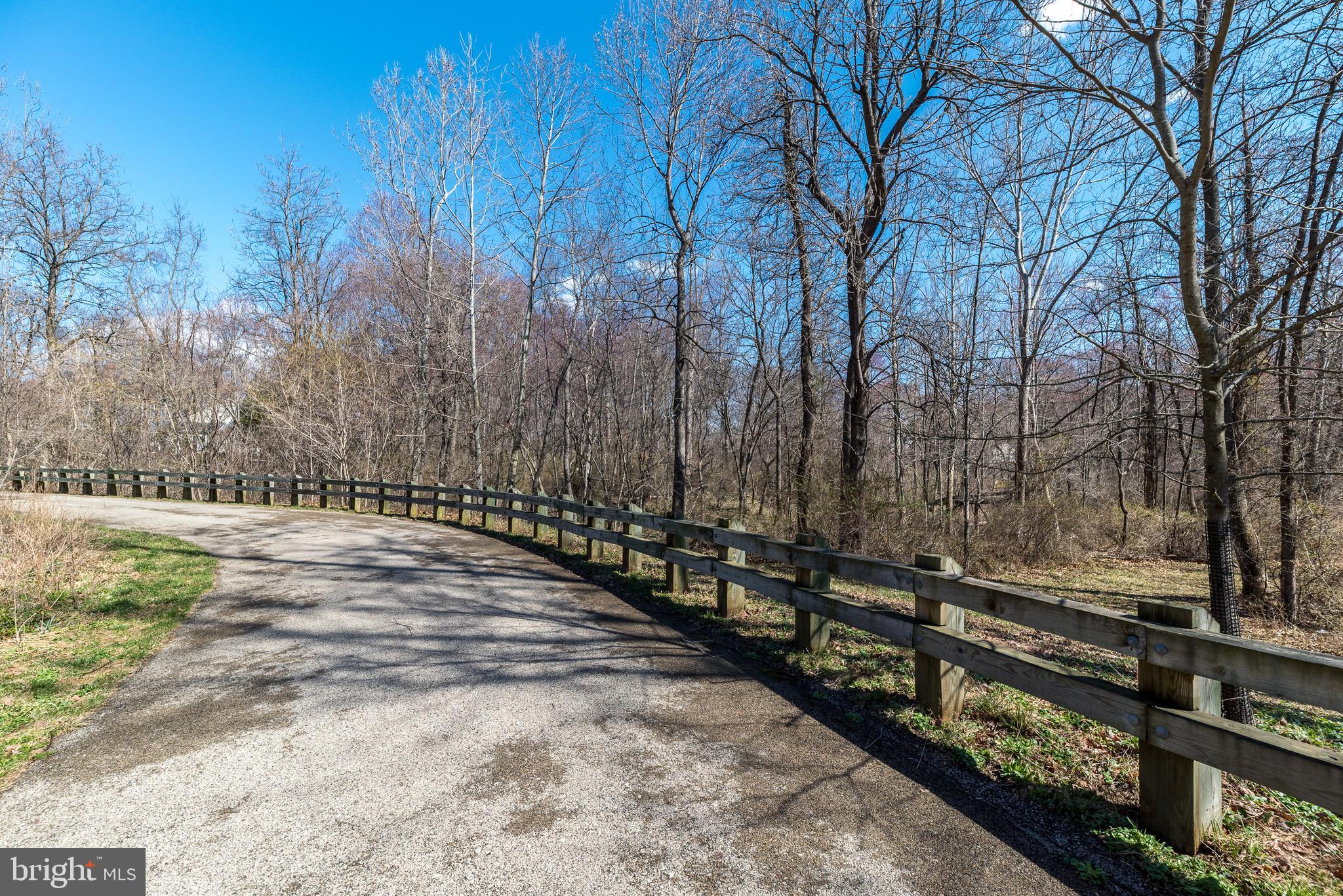 DUBLIN CHASE - Residential