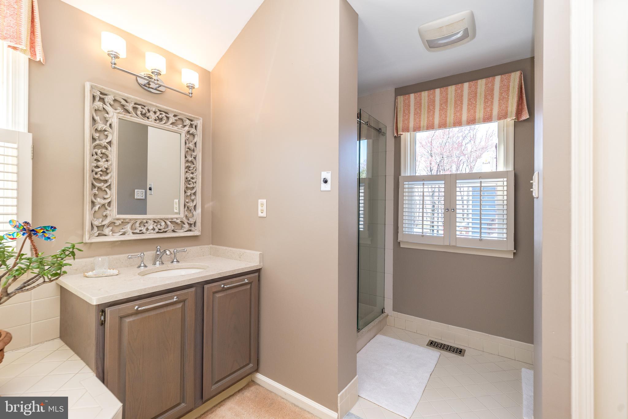 DUBLIN CHASE - Residential