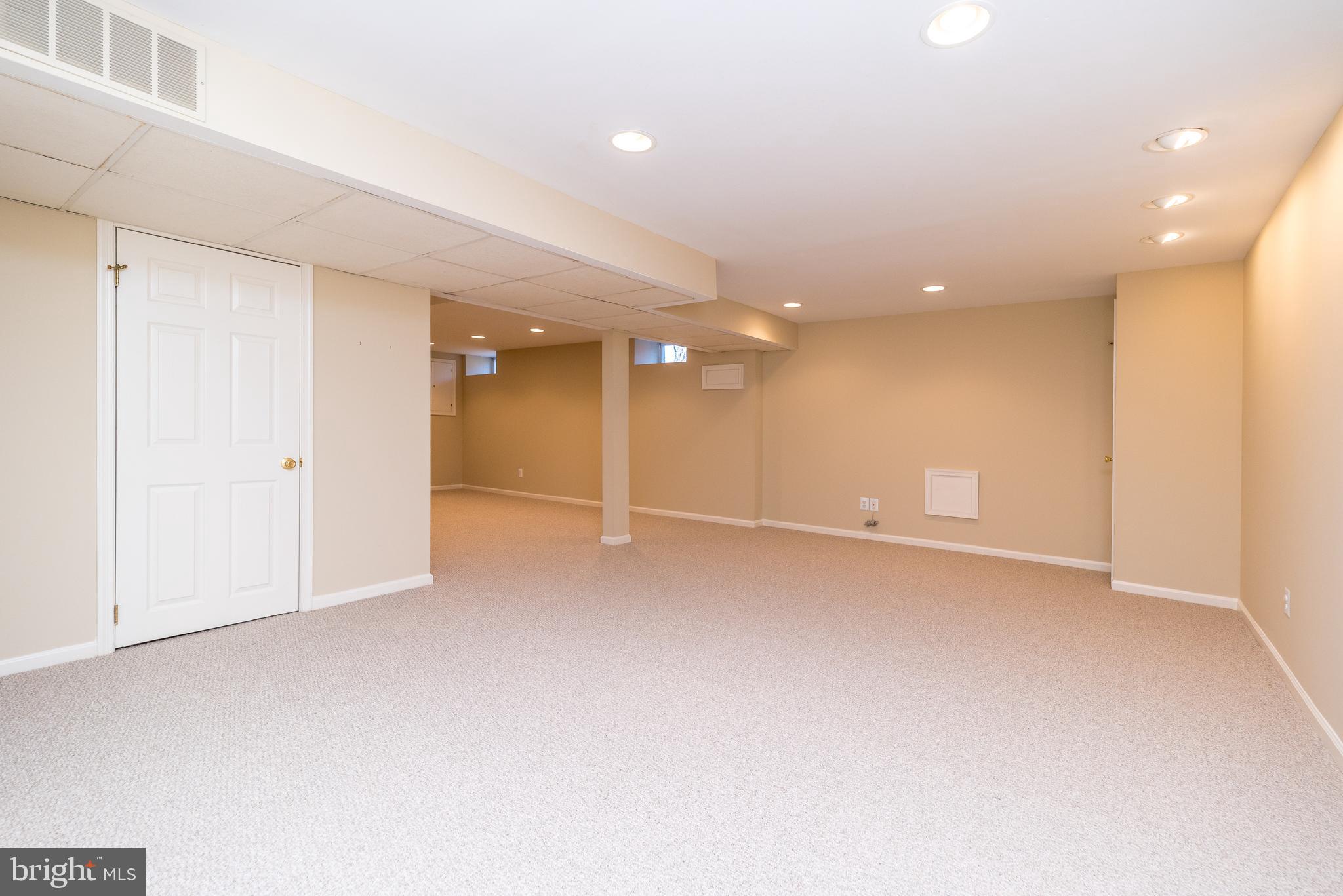 DUBLIN CHASE - Residential