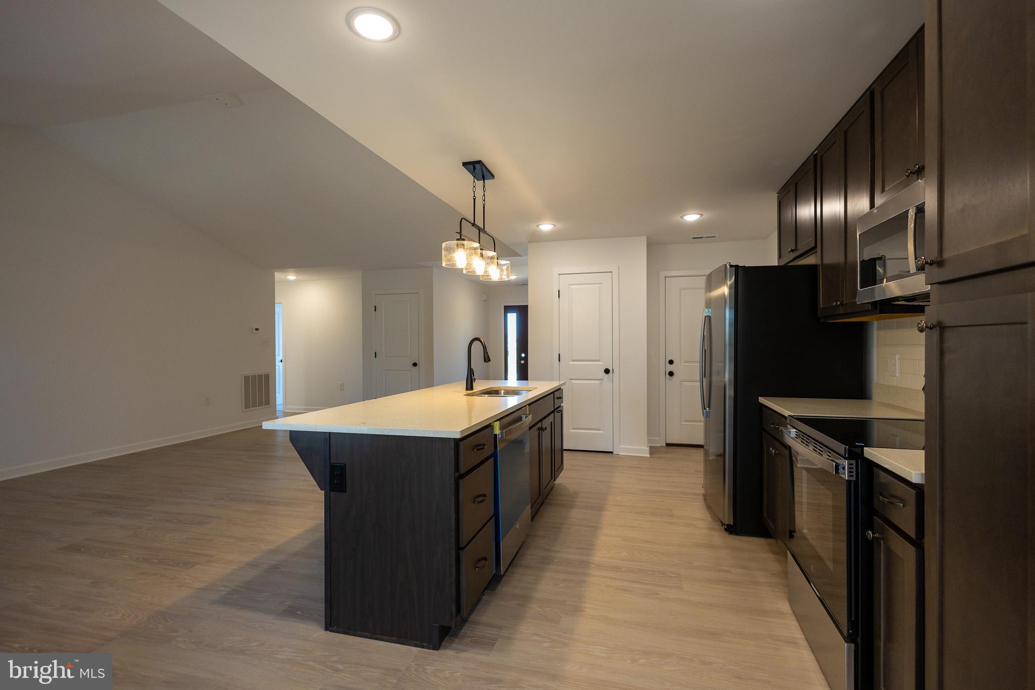 MEADOW CREST - Residential