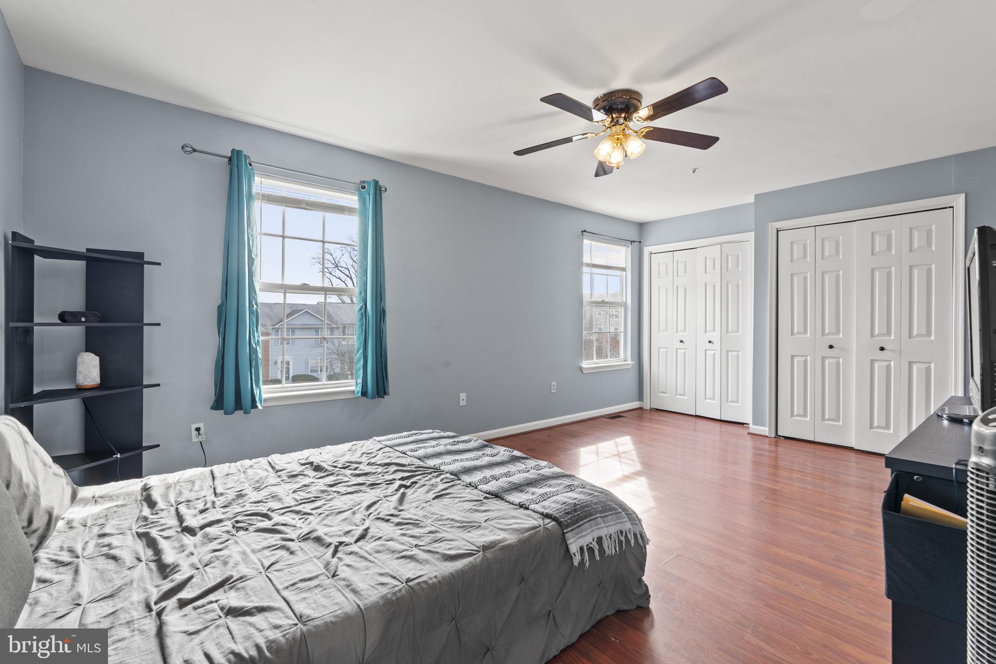 SEVEN OAKS - Residential