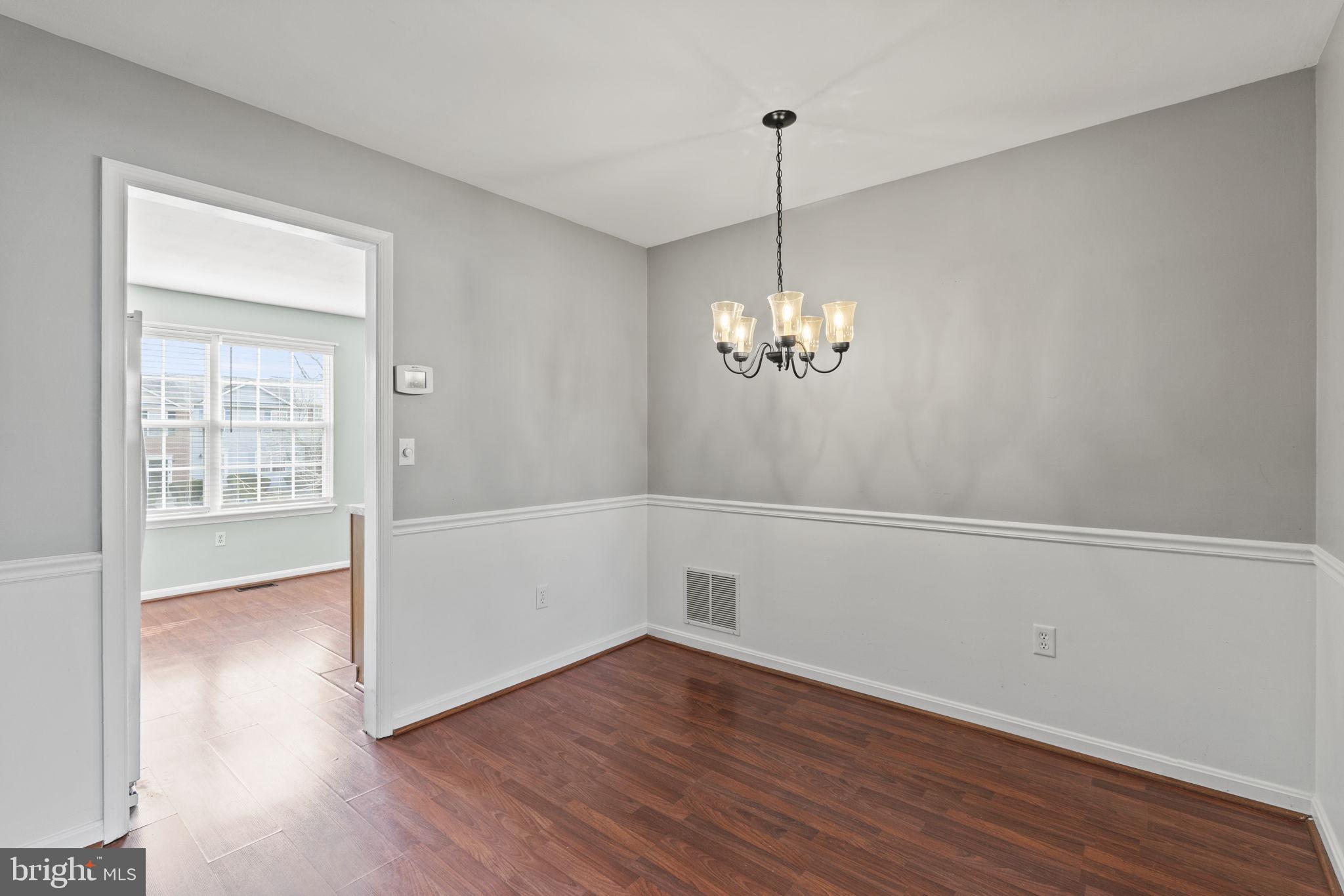 SEVEN OAKS - Residential