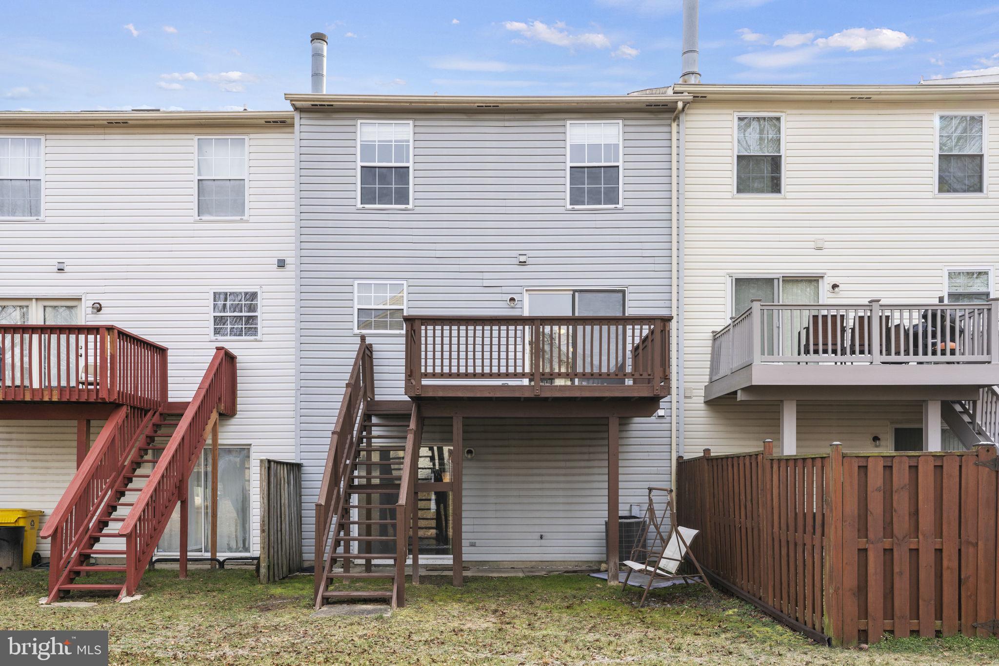 SEVEN OAKS - Residential