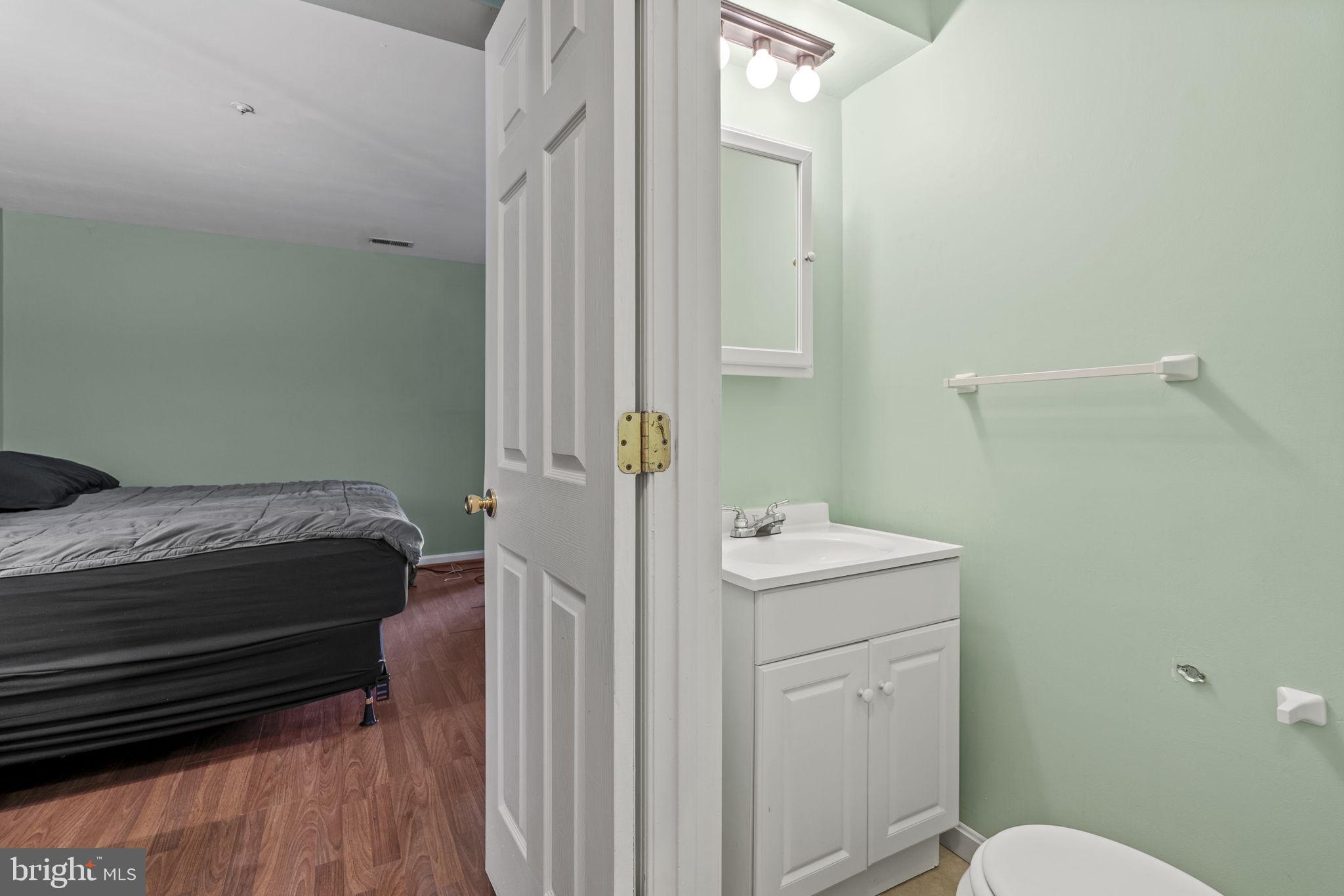 SEVEN OAKS - Residential