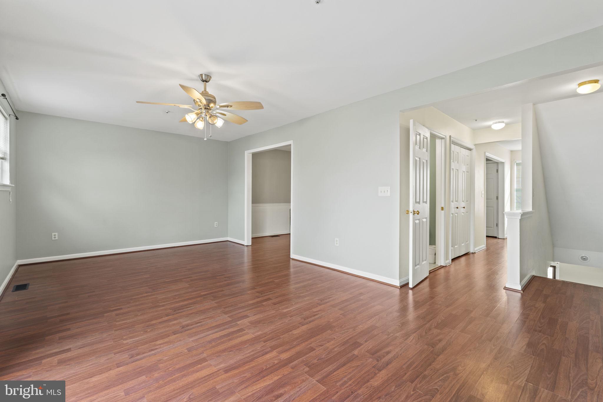 SEVEN OAKS - Residential