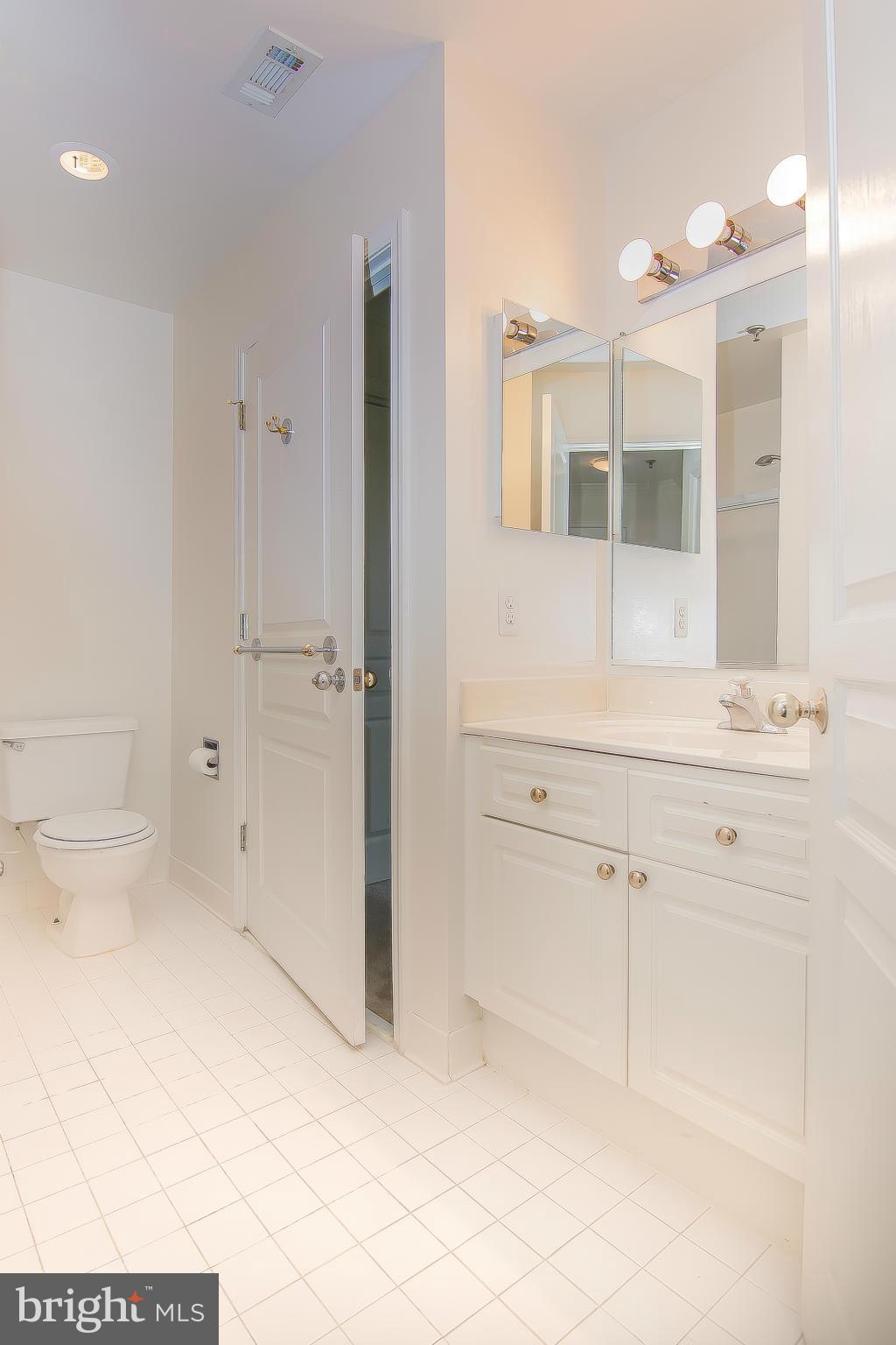 SAVOY PARK CONDOMINIUMS - Residential