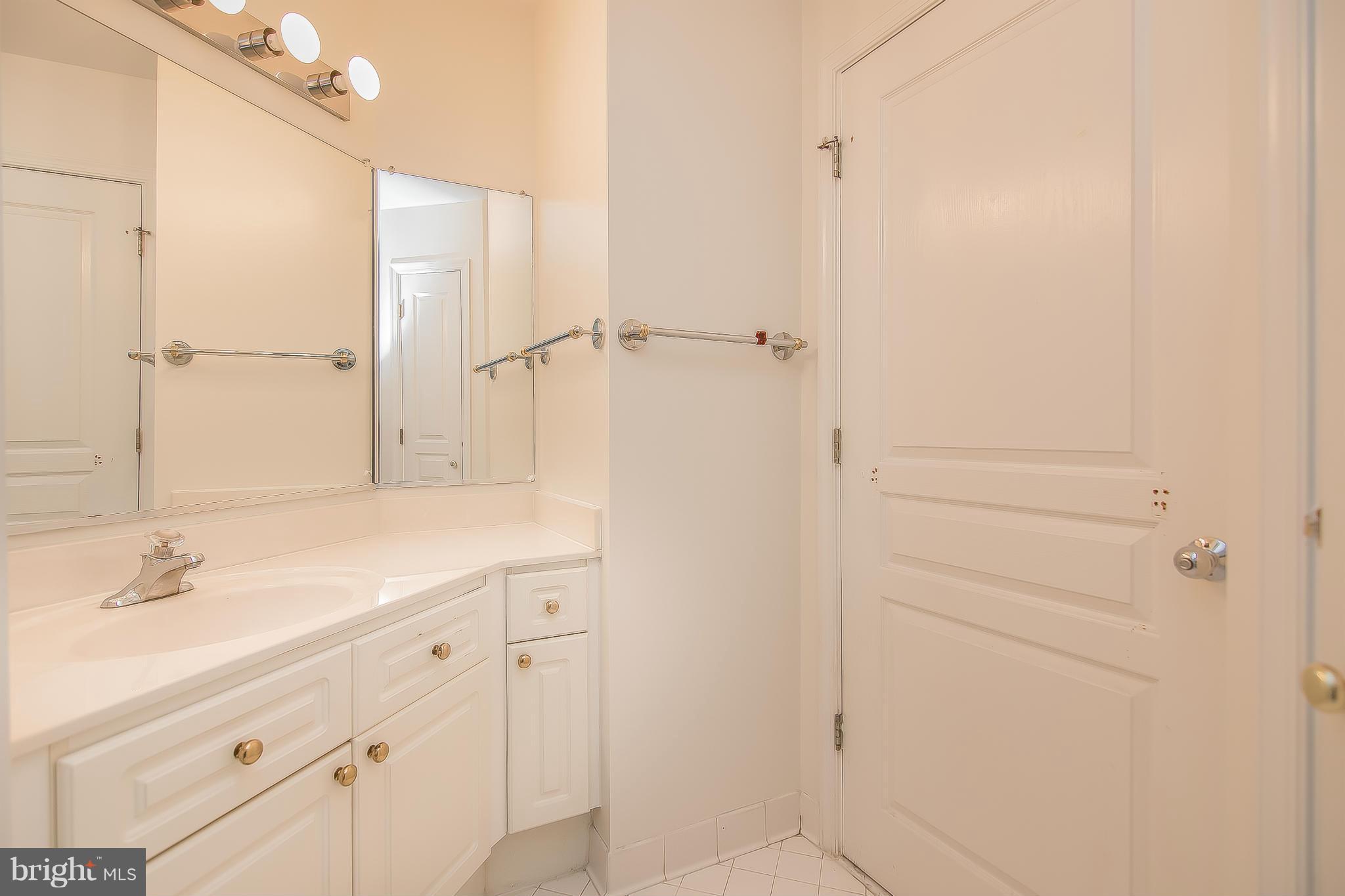 SAVOY PARK CONDOMINIUMS - Residential