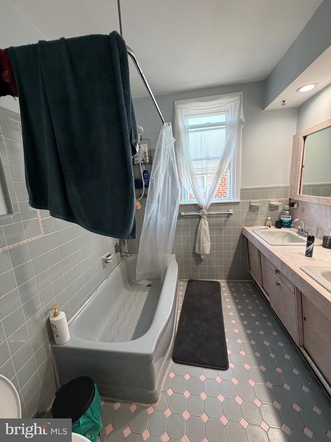 MAYFAIR - Residential