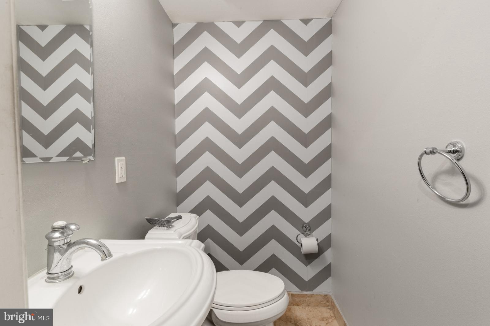 PASSYUNK SQUARE - Residential Lease