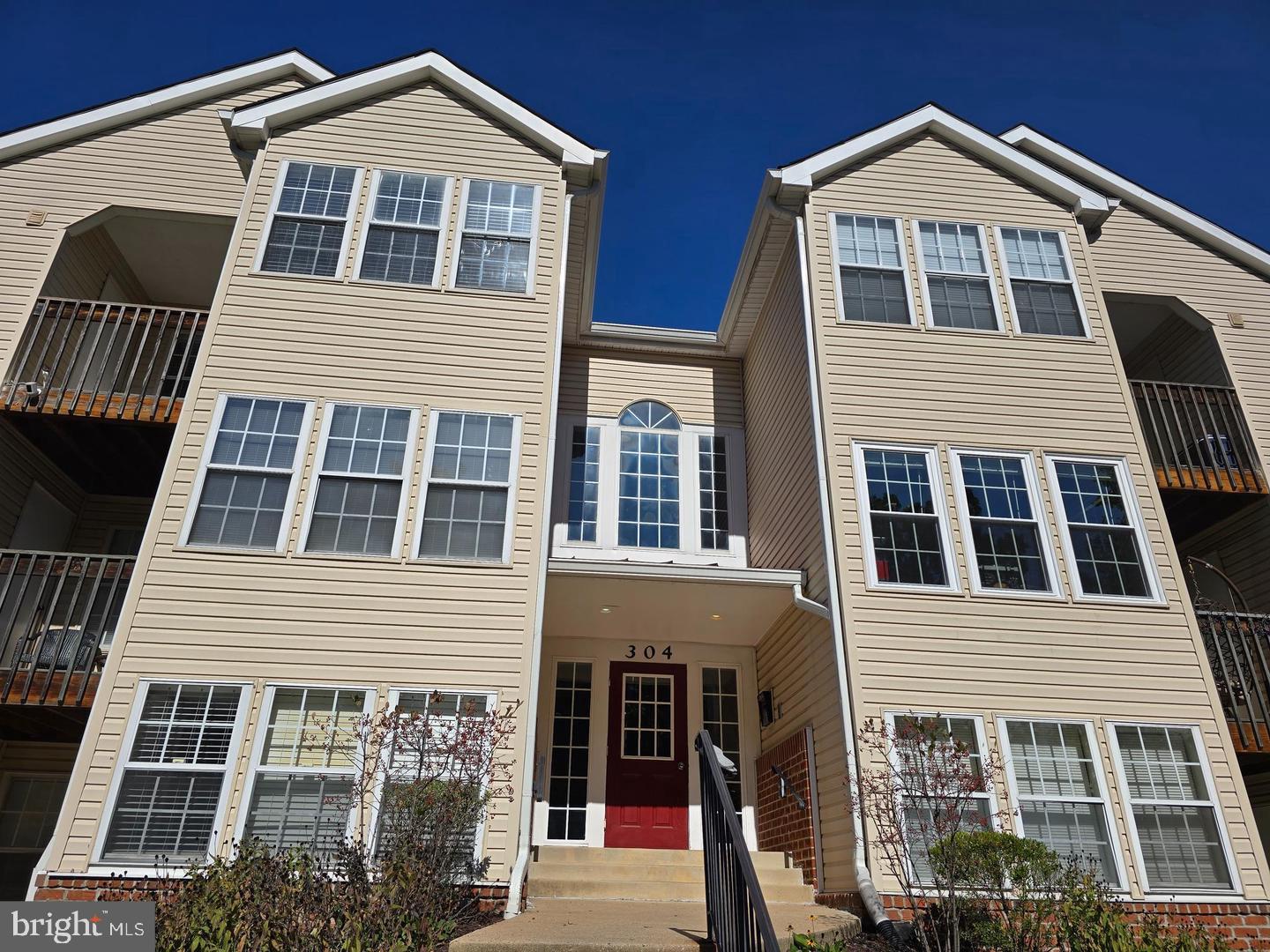 302 JUNEBERRY WAY 2D