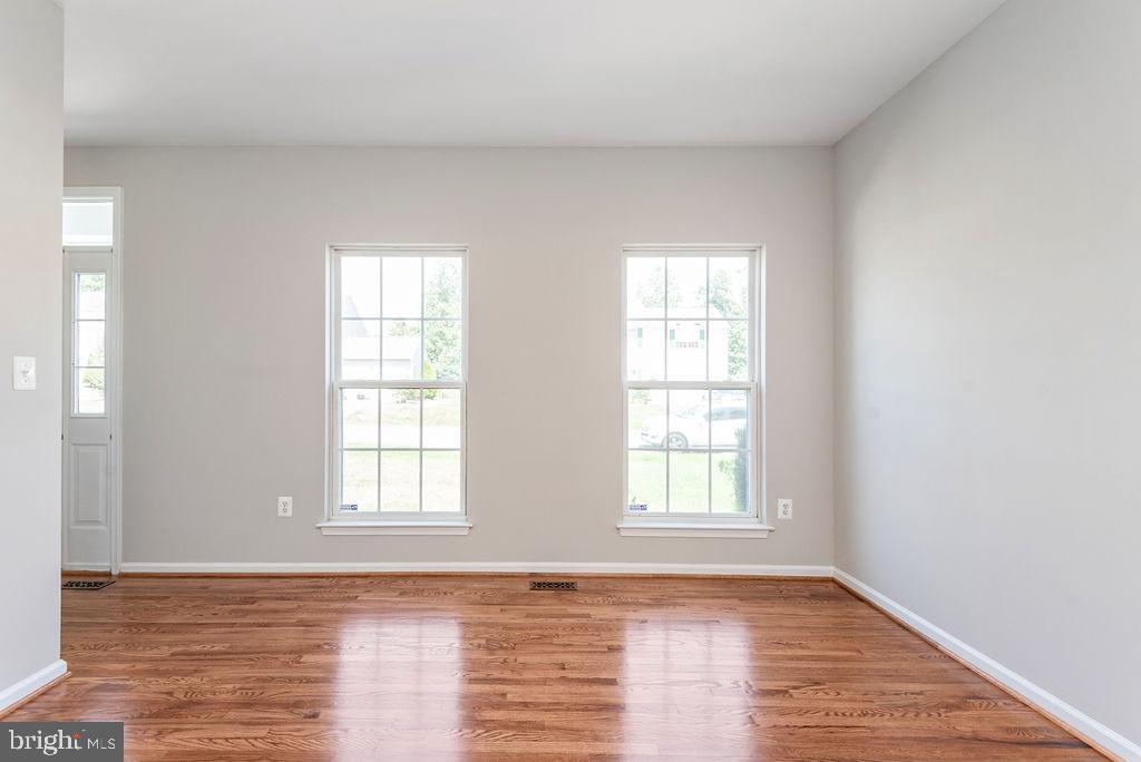 STAFFORD OAKS - Residential