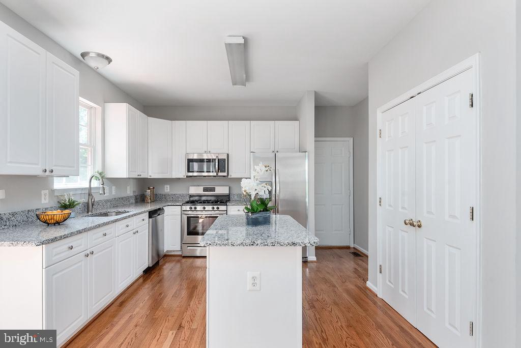 STAFFORD OAKS - Residential