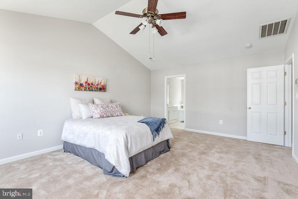 STAFFORD OAKS - Residential