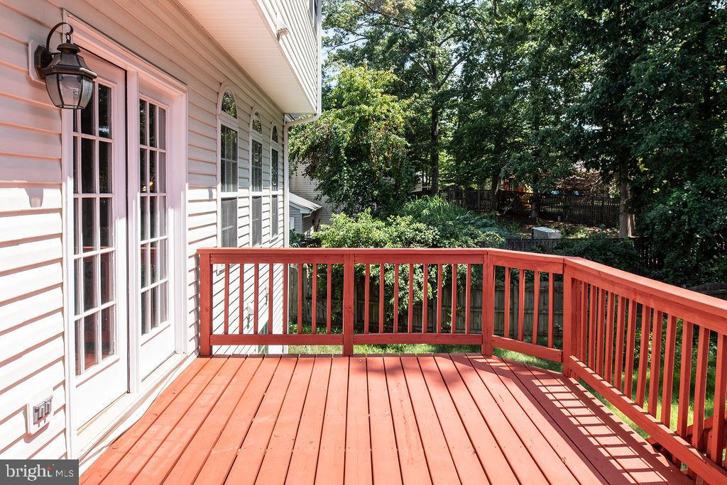 STAFFORD OAKS - Residential