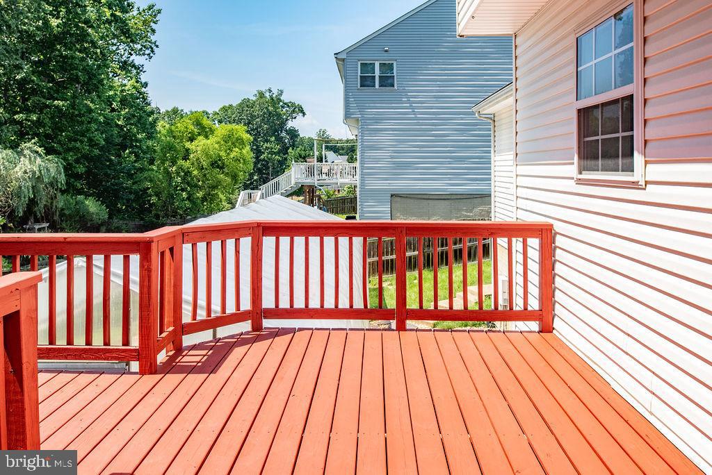 STAFFORD OAKS - Residential