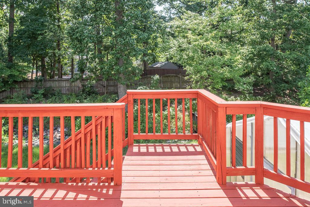 STAFFORD OAKS - Residential