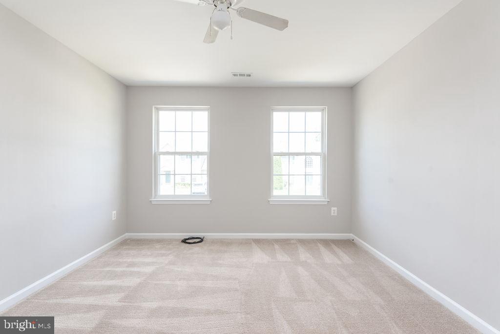 STAFFORD OAKS - Residential