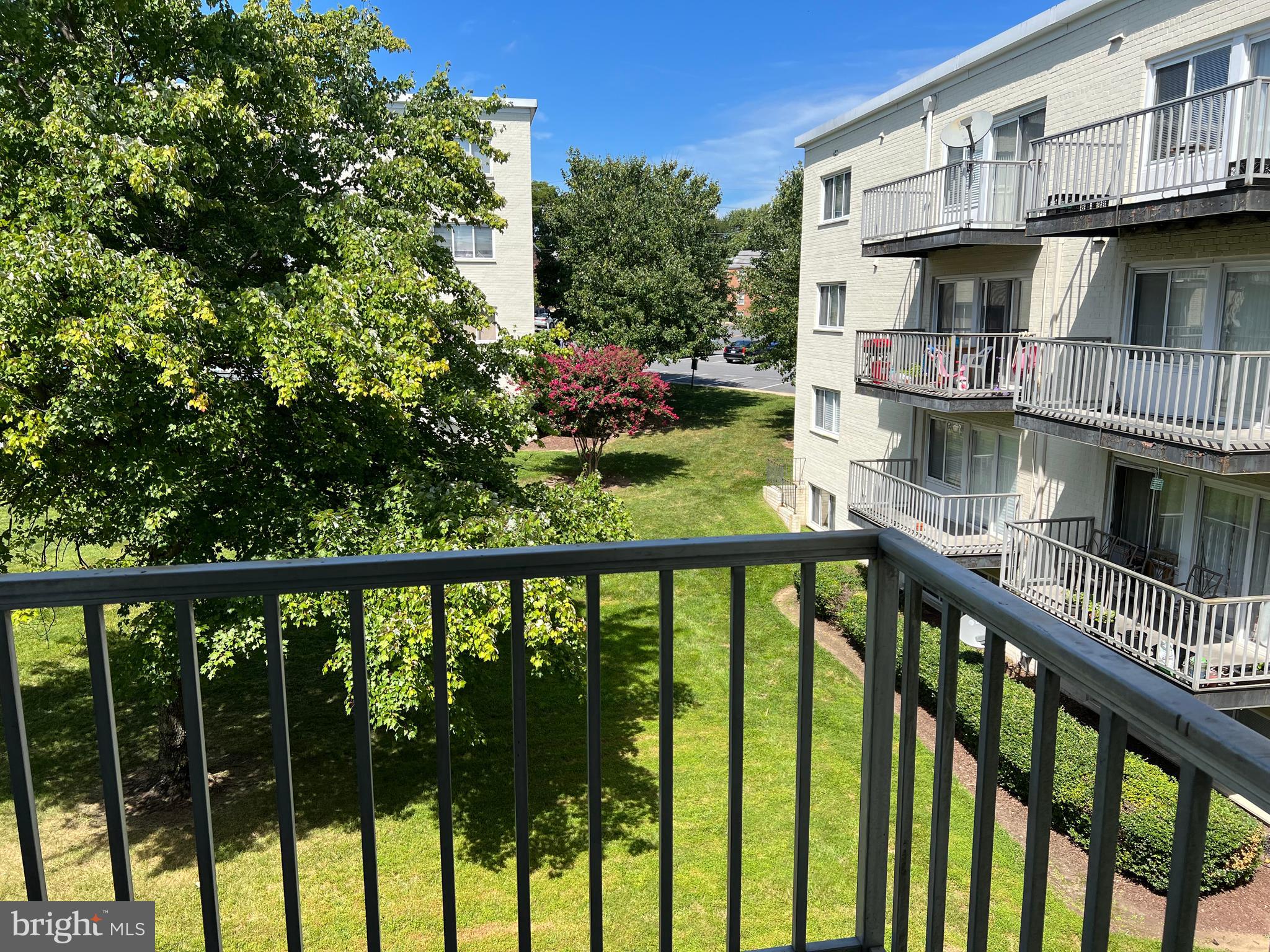 THE FAIRMONT 1009 CONDO - Residential