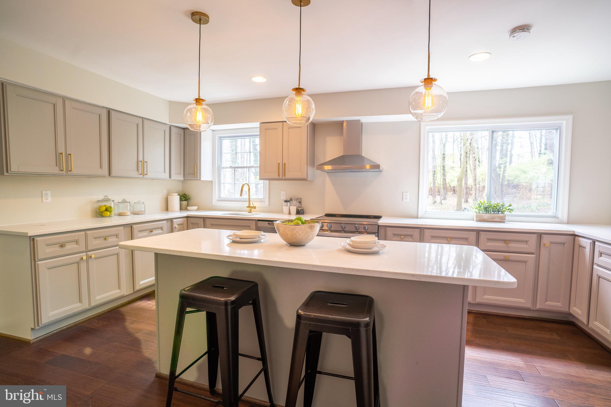 BEVERLY FARMS - Residential