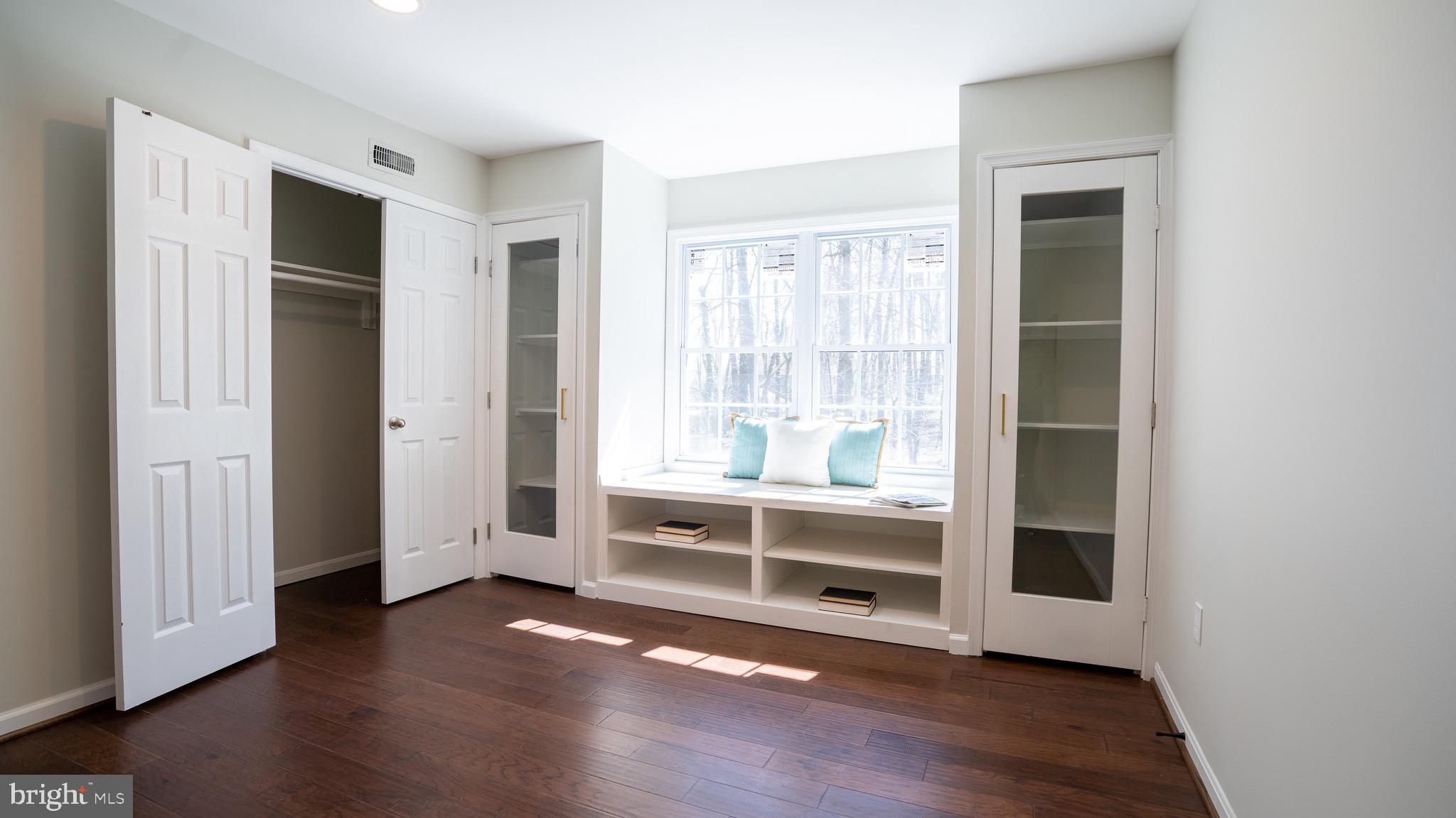 BEVERLY FARMS - Residential