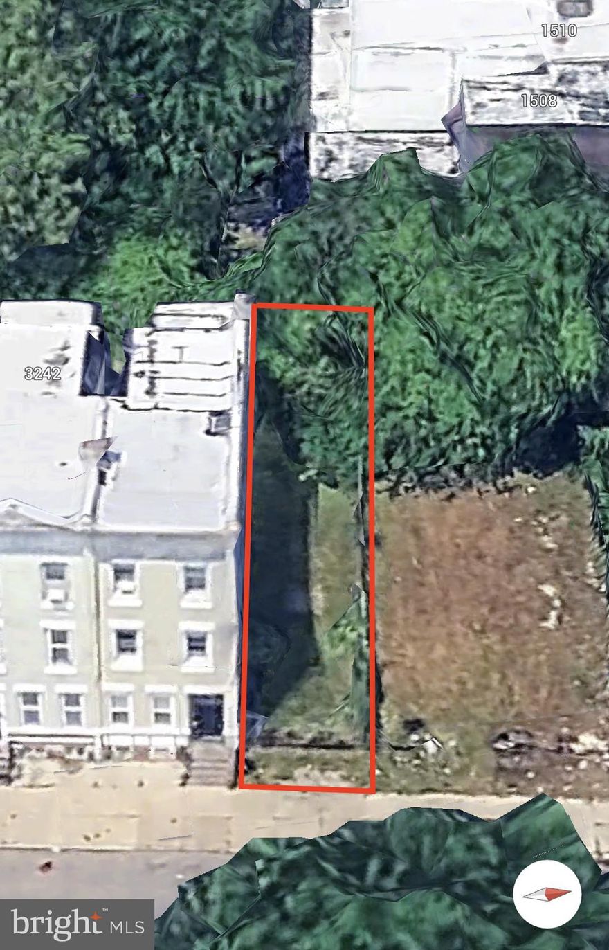 An exceptional opportunity to bring your vision to life with this buildable vacant lot located in a thriving urban setting. Situated in a well-established neighborhood surrounded by residential homes and ongoing development, this property offers the perfect canvas for a custom single-family home, multi-unit investment, or future development (subject to local zoning and approvals).  With convenient access to major roadways, public transportation, shopping, dining, and schools, the location provides both walkability and everyday convenience. Utilities are available nearby, making the building process more accessible for investors, builders, or homeowners looking to design and construct their ideal space.
Whether you’re a developer seeking your next project or a buyer looking to build new in the city, this lot presents strong potential in a high-demand area with continued growth and revitalization. Don’t miss the chance to secure land in an urban market where new construction opportunities are increasingly limited.