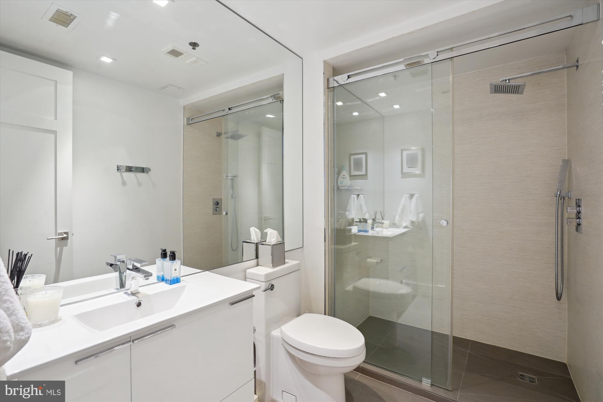 SOMERSET HOUSE 2 - Residential