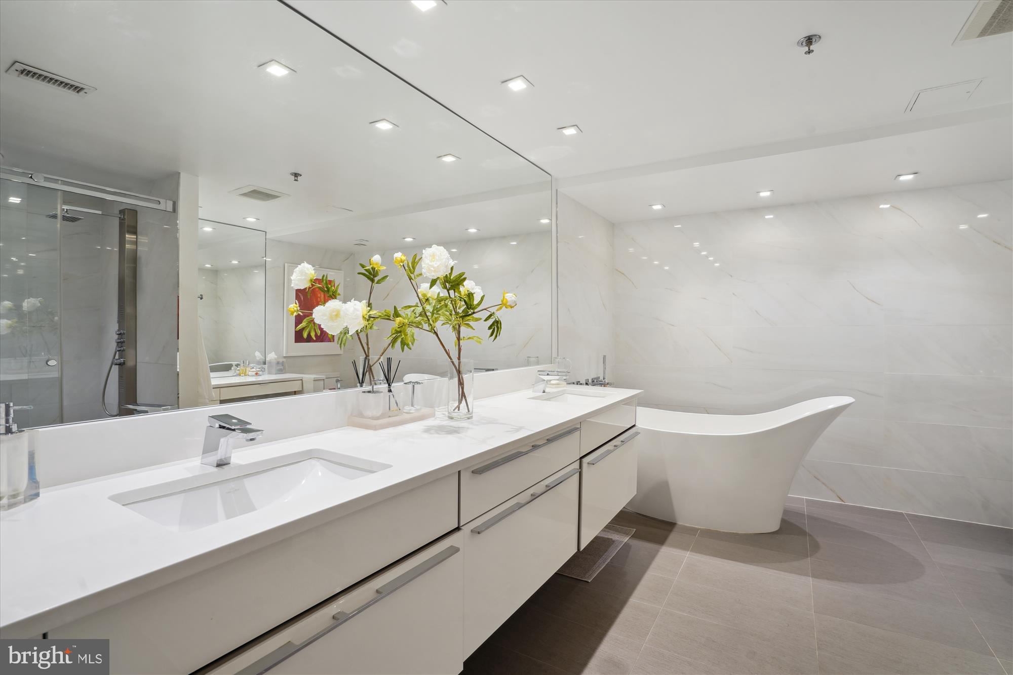 SOMERSET HOUSE 2 - Residential