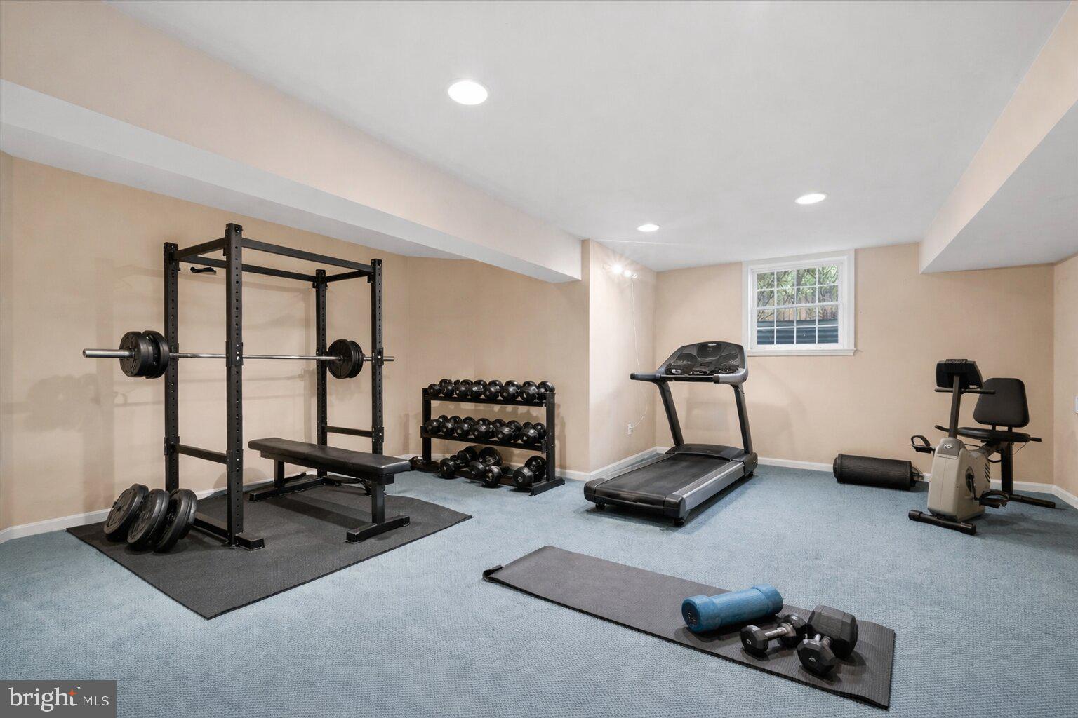 HIGHLAND OAKS - Residential