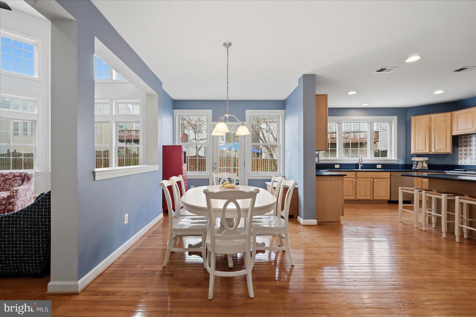 HIGHLAND OAKS - Residential