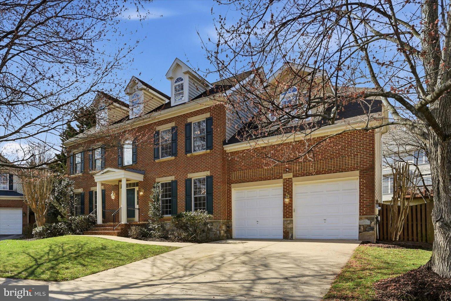 HIGHLAND OAKS - Residential