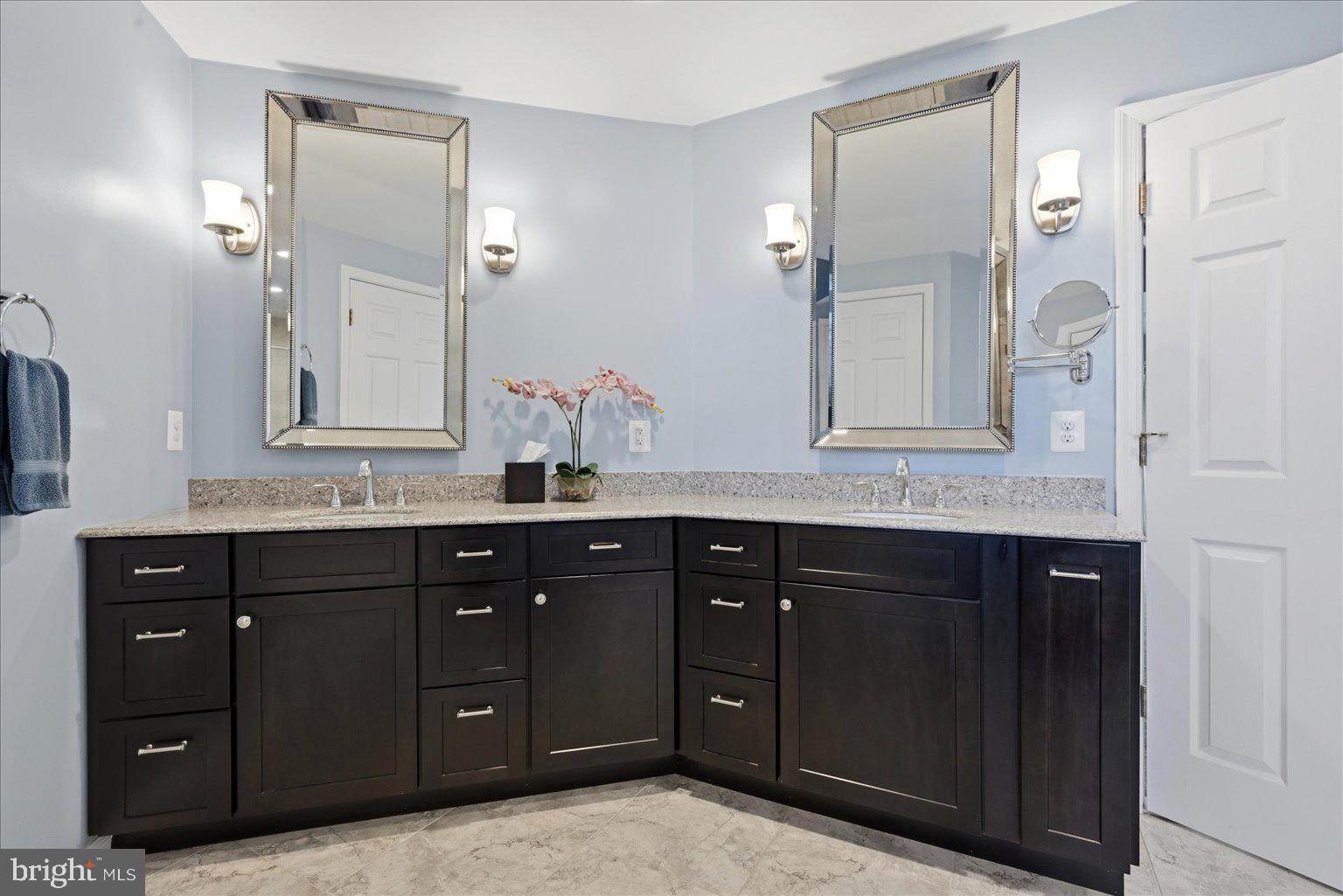 HIGHLAND OAKS - Residential