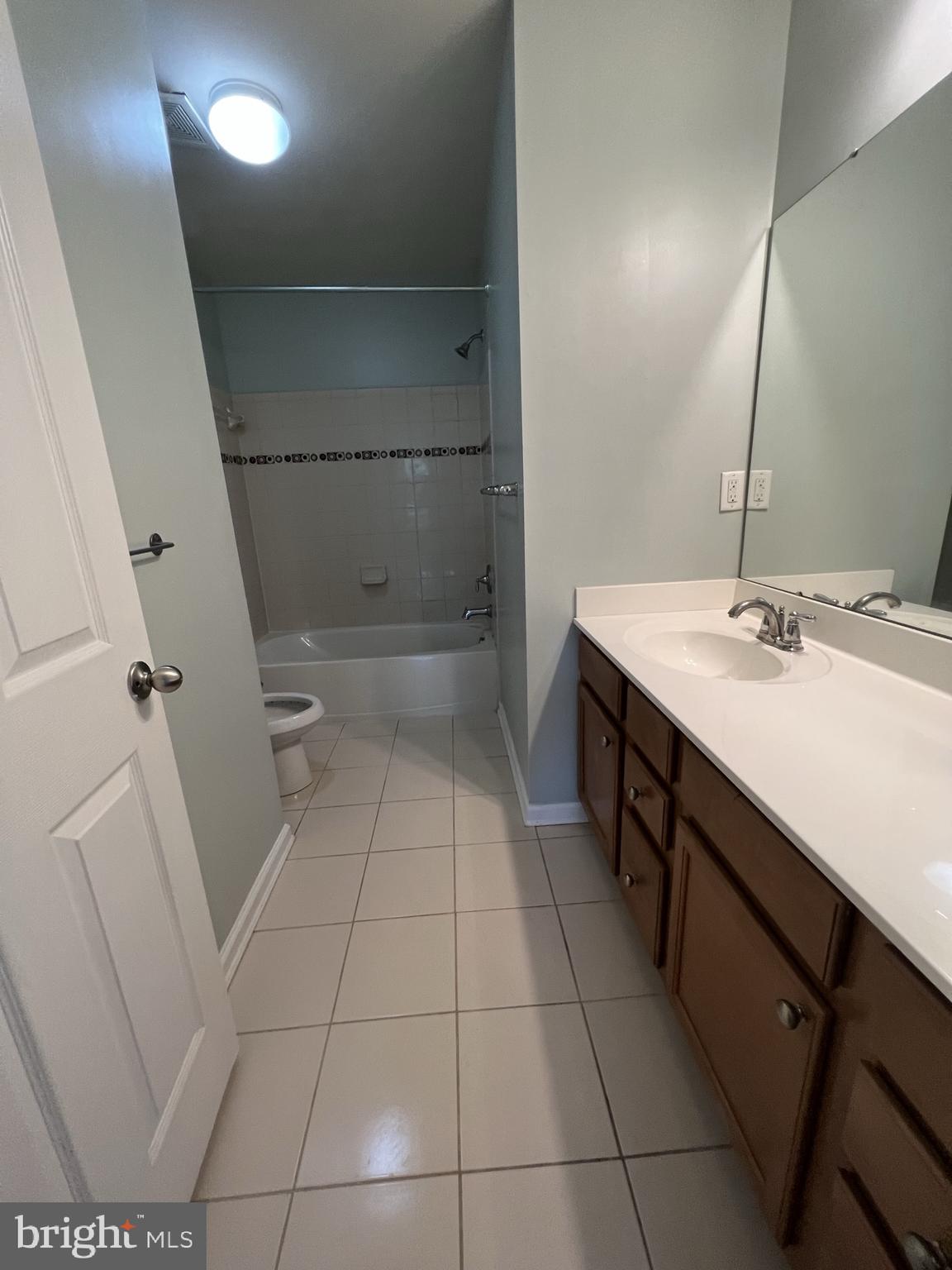 TAYLOR VILLAGE - Residential Lease