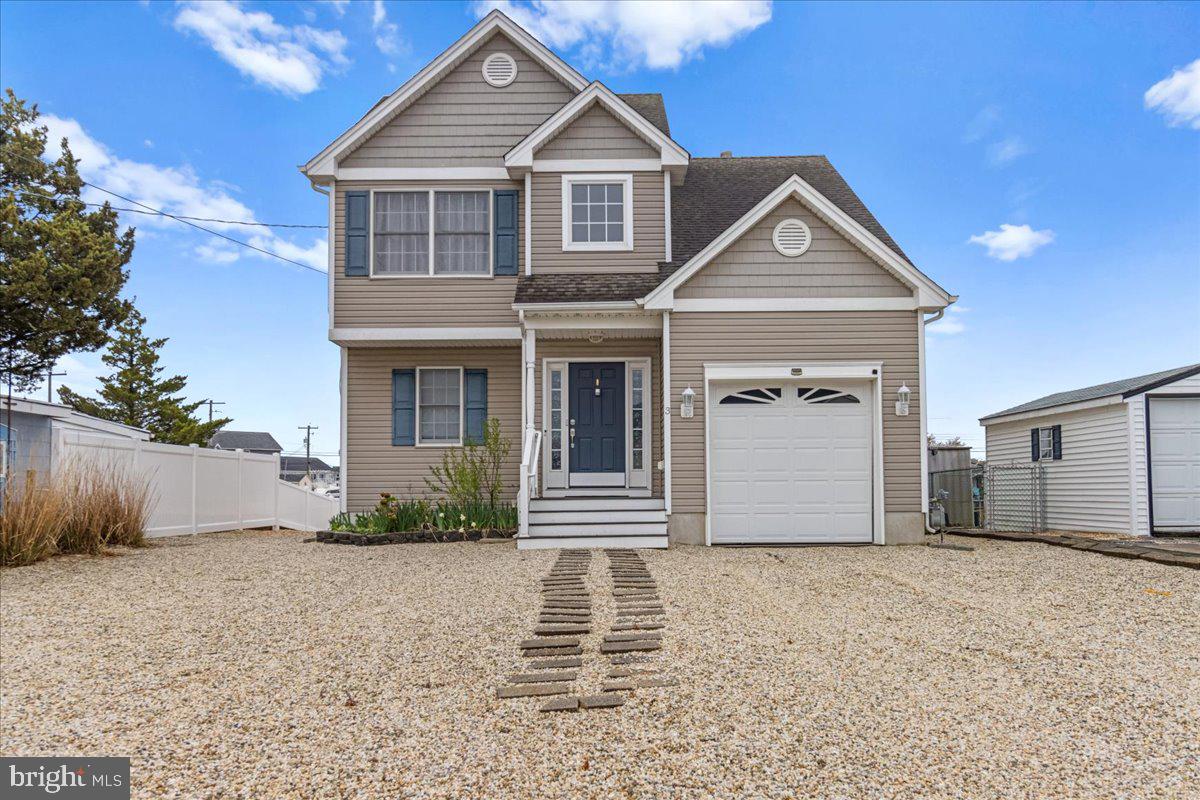 3 CRANBURY LAKE DRIVE