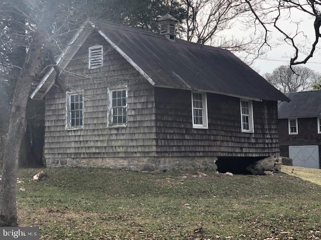 120 BEECHWOOD DRIVE