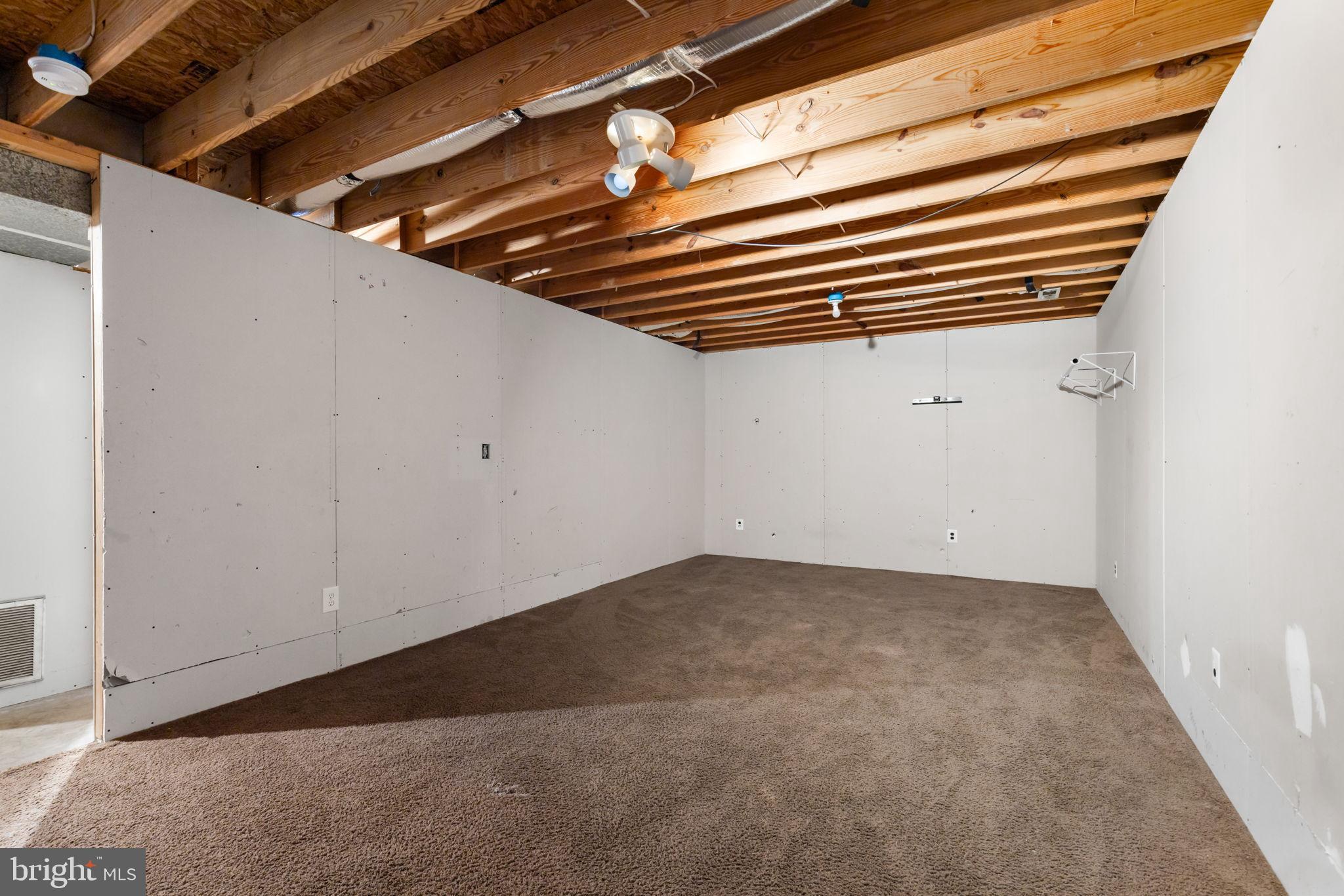 REGENCY GLEN - Residential