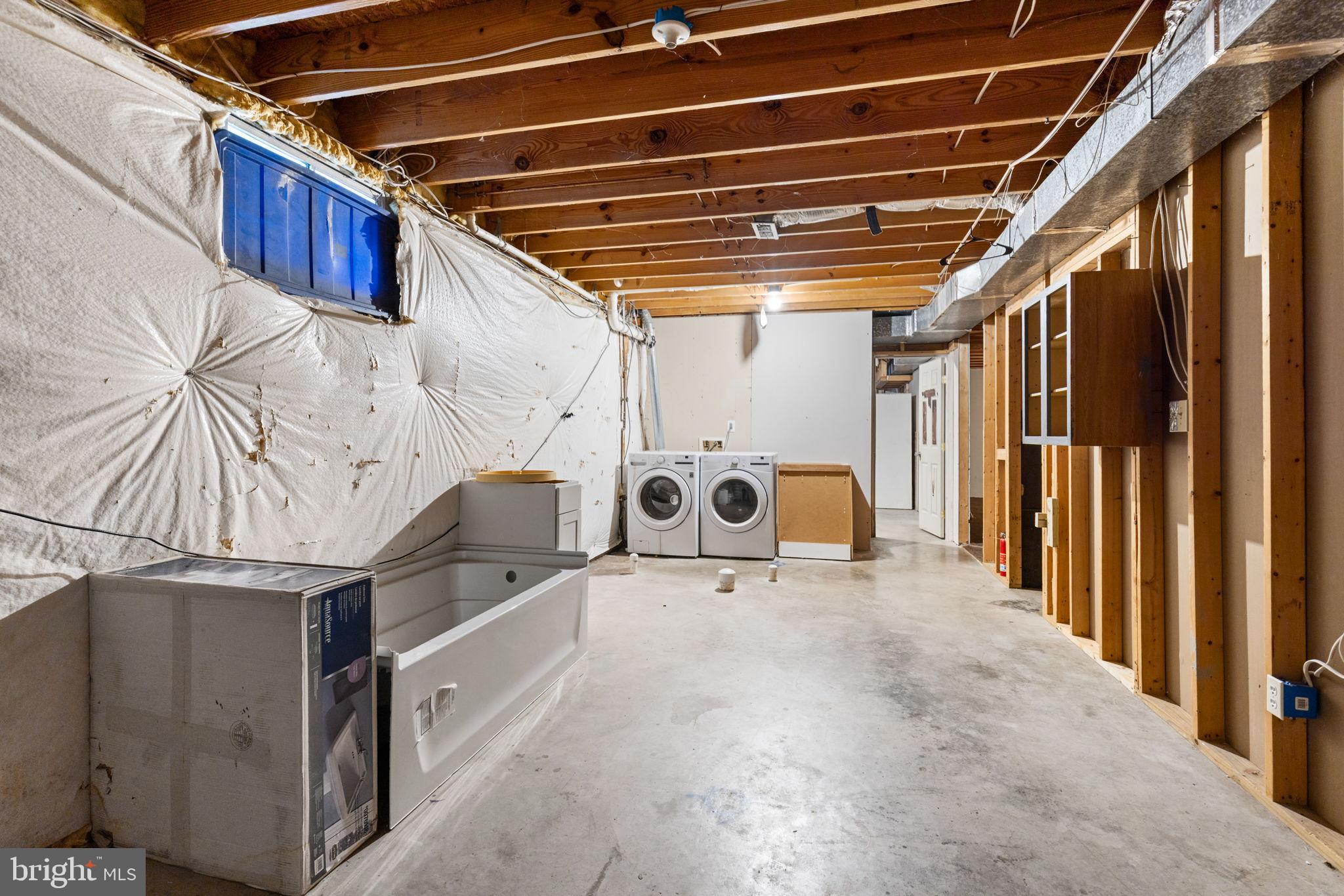 REGENCY GLEN - Residential