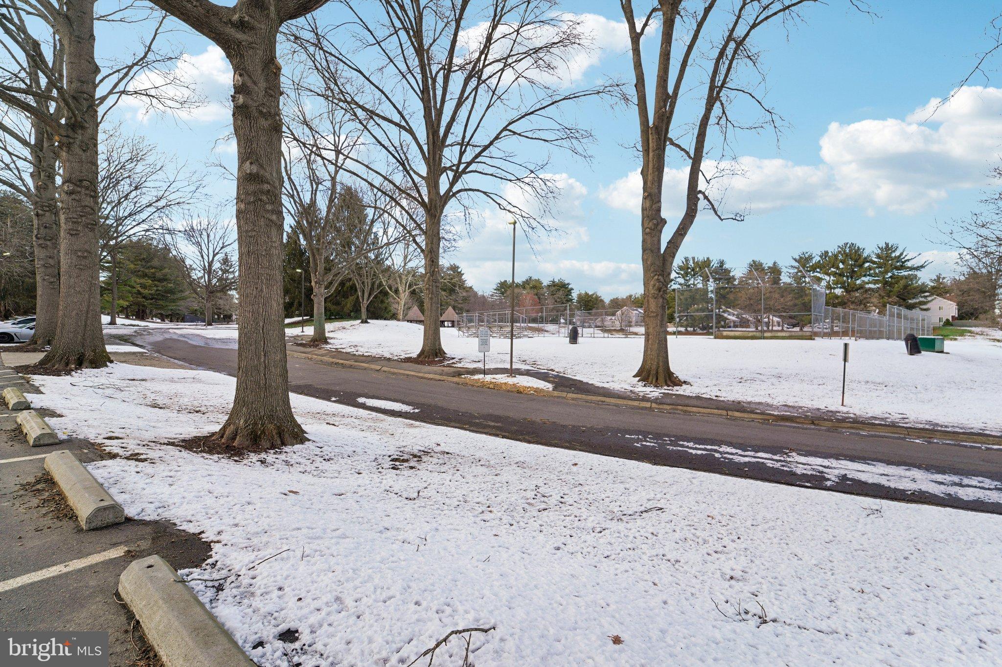 HIGHLAND HALL - Residential