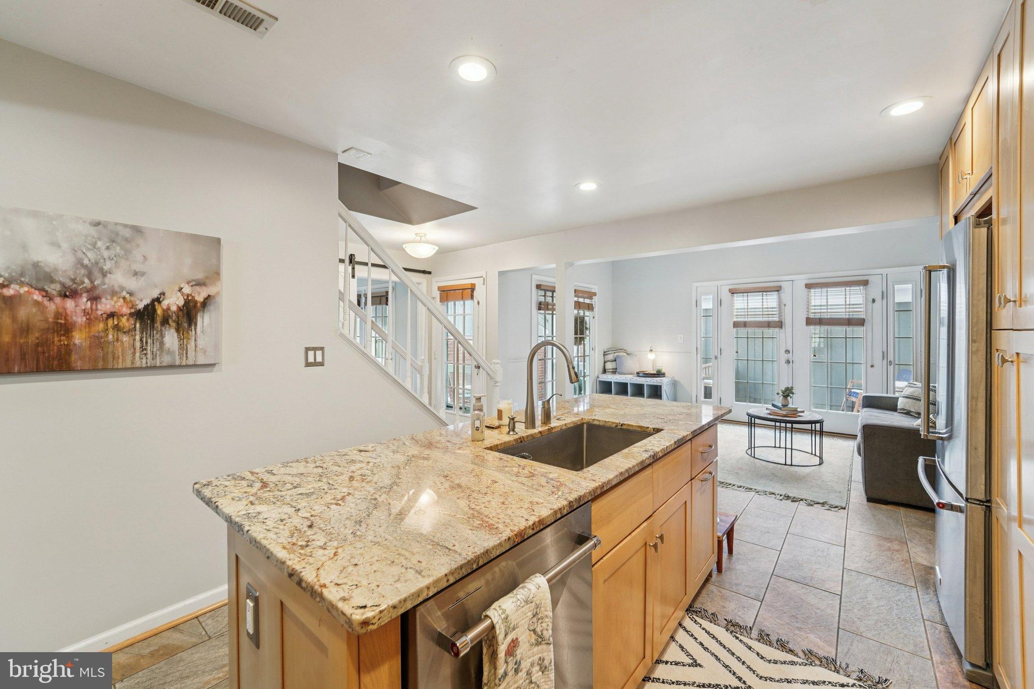 HIGHLAND HALL - Residential