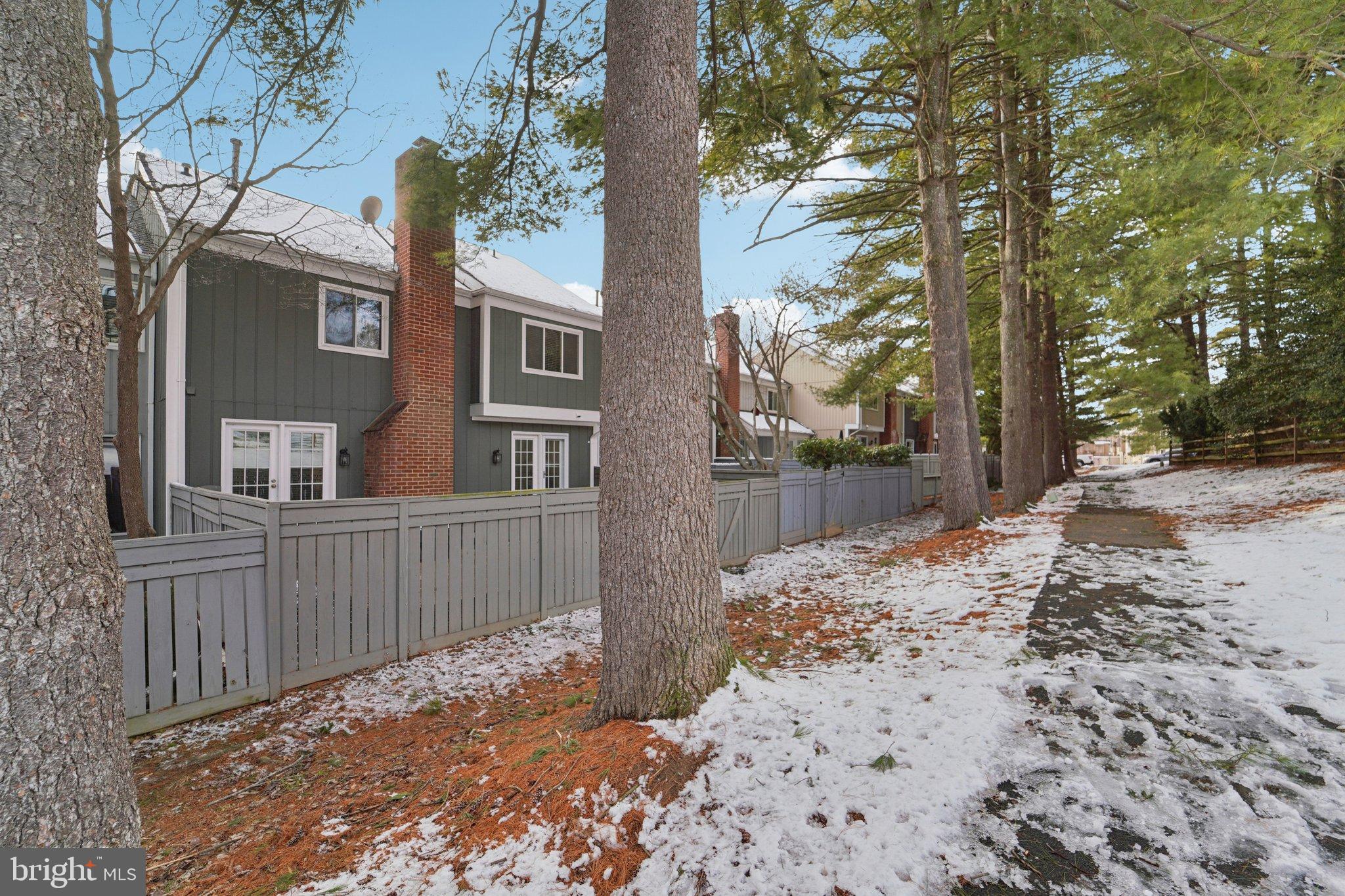 HIGHLAND HALL - Residential