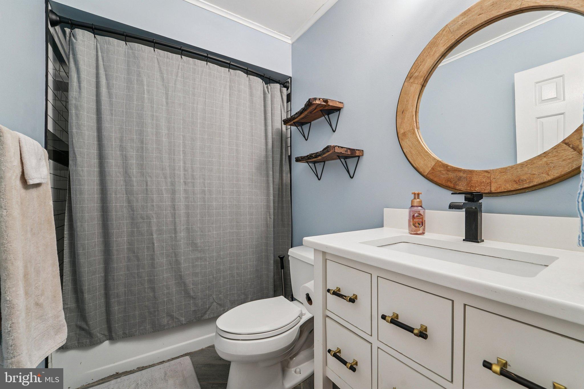 HIGHLAND HALL - Residential