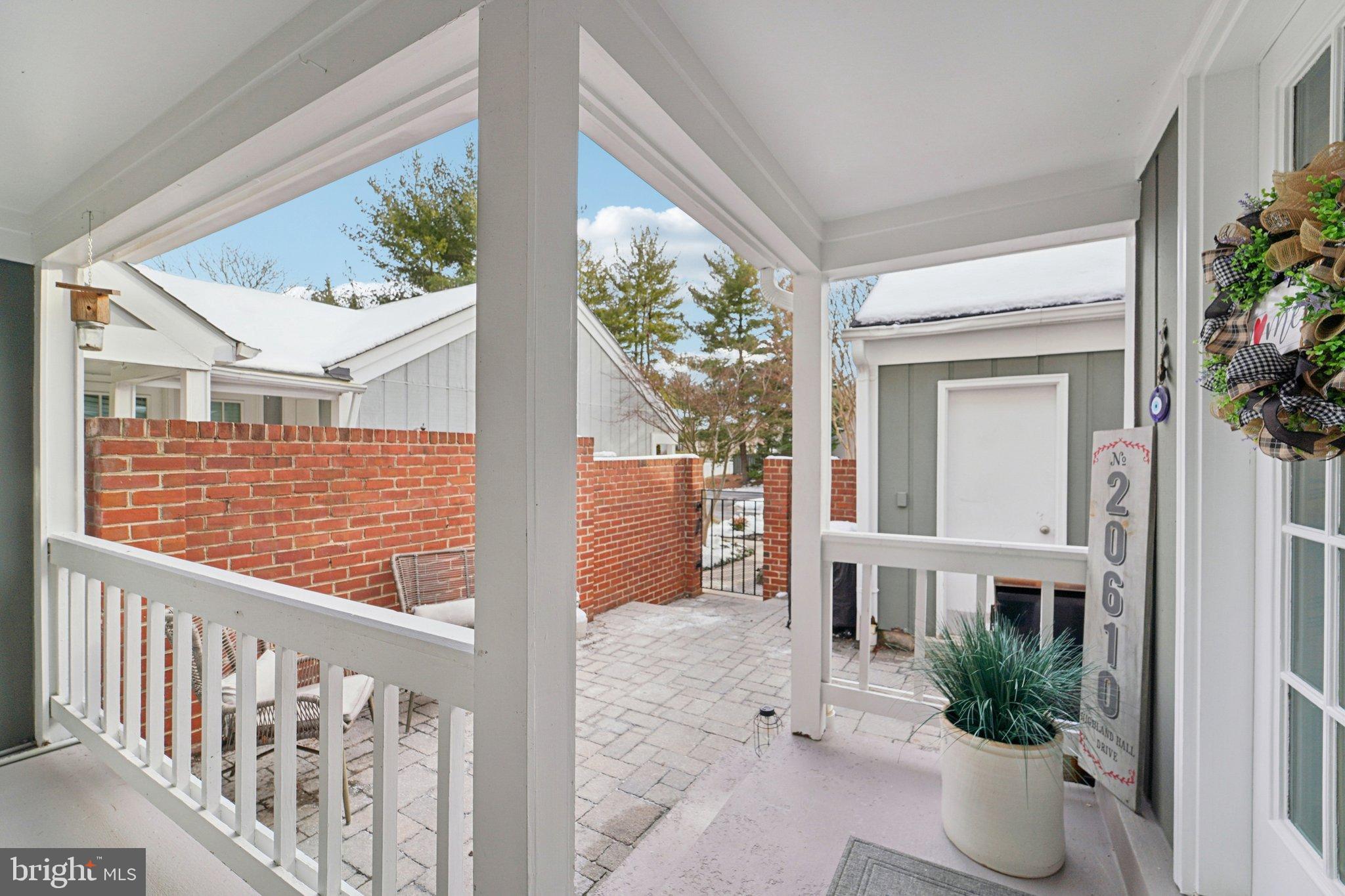 HIGHLAND HALL - Residential