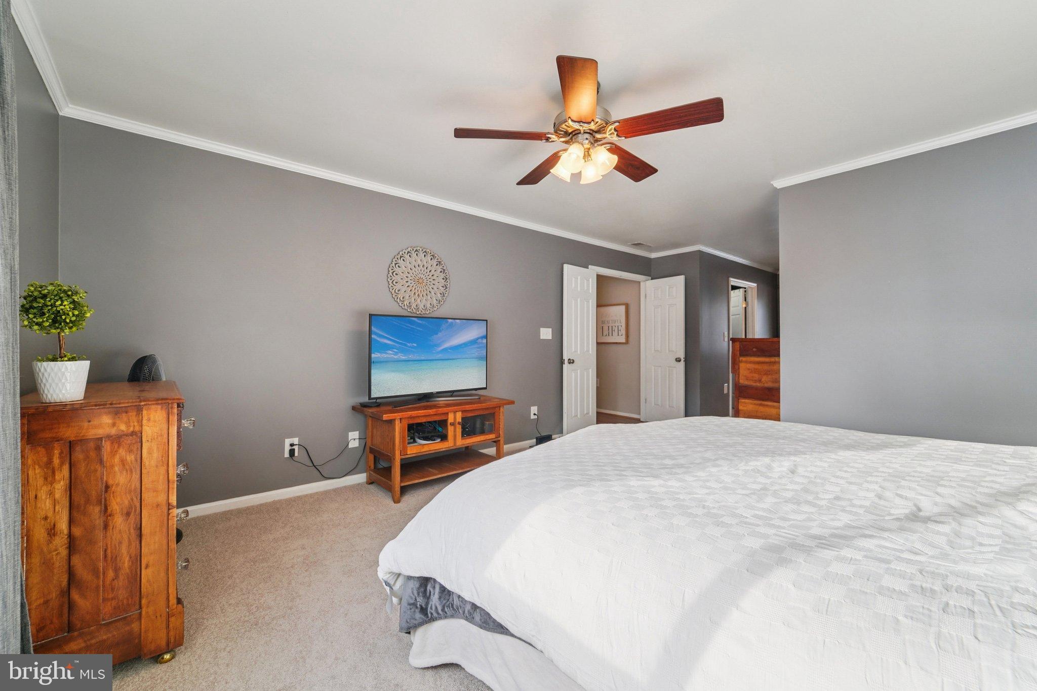 HIGHLAND HALL - Residential