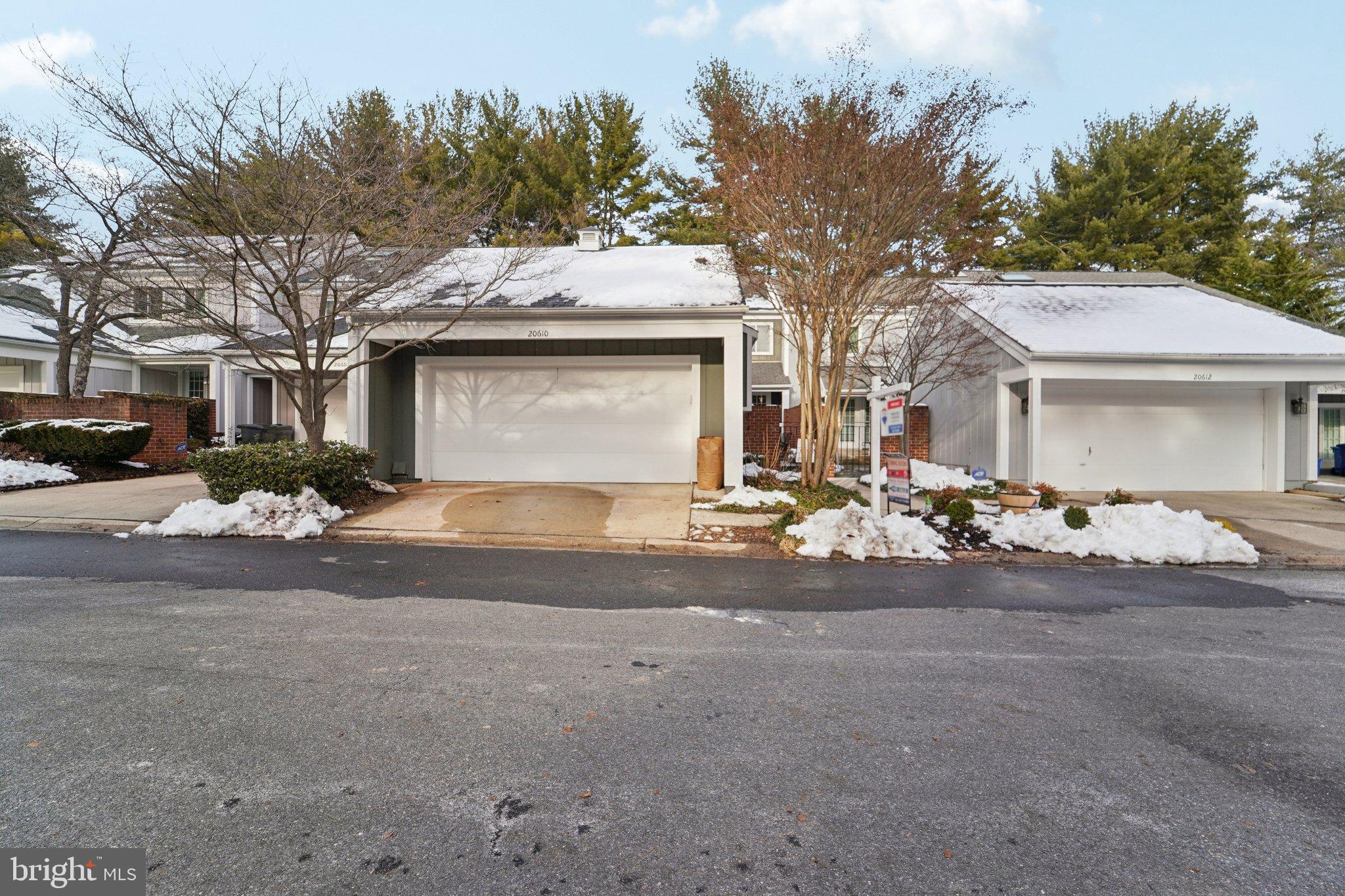 HIGHLAND HALL - Residential