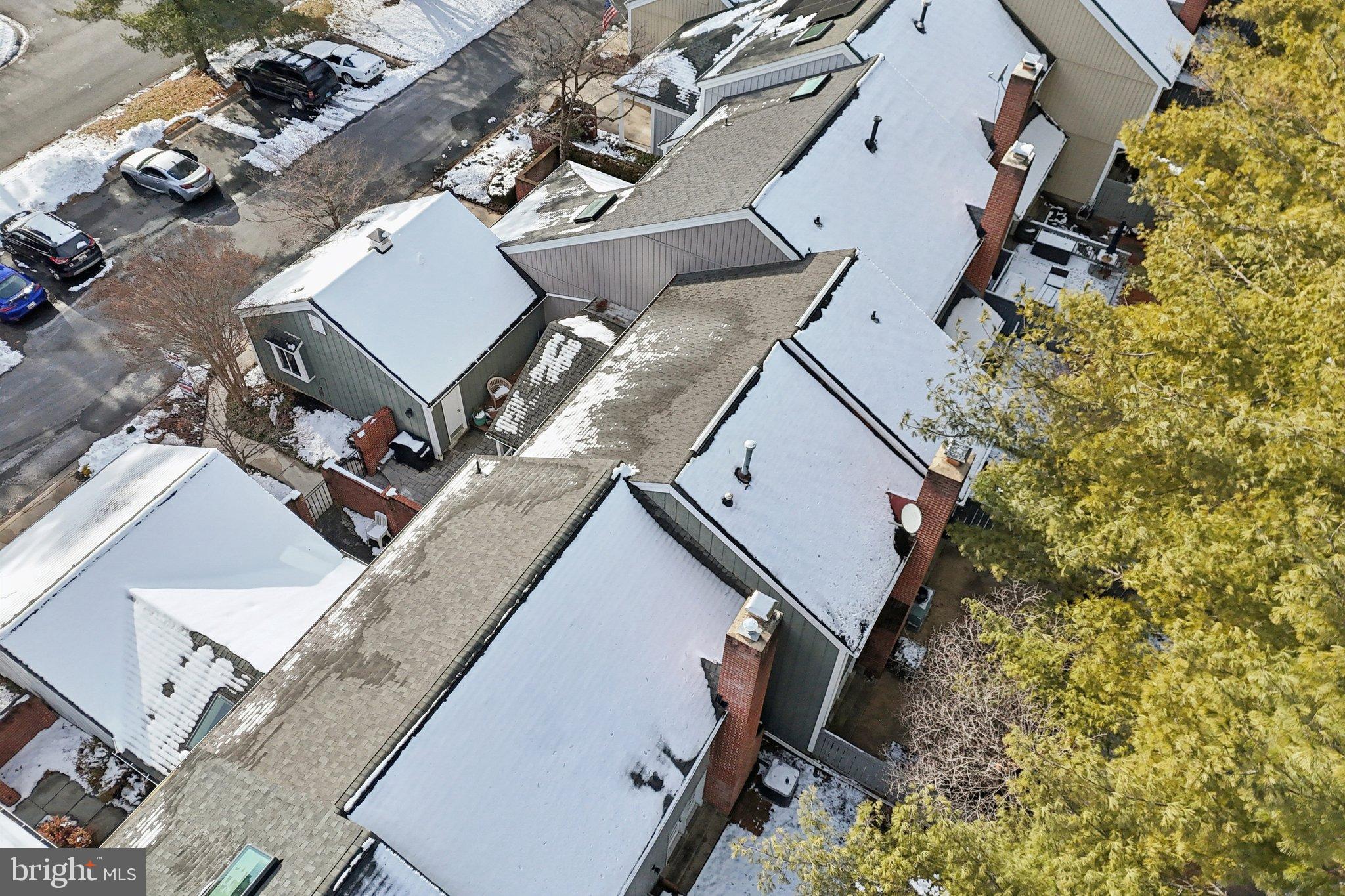 HIGHLAND HALL - Residential