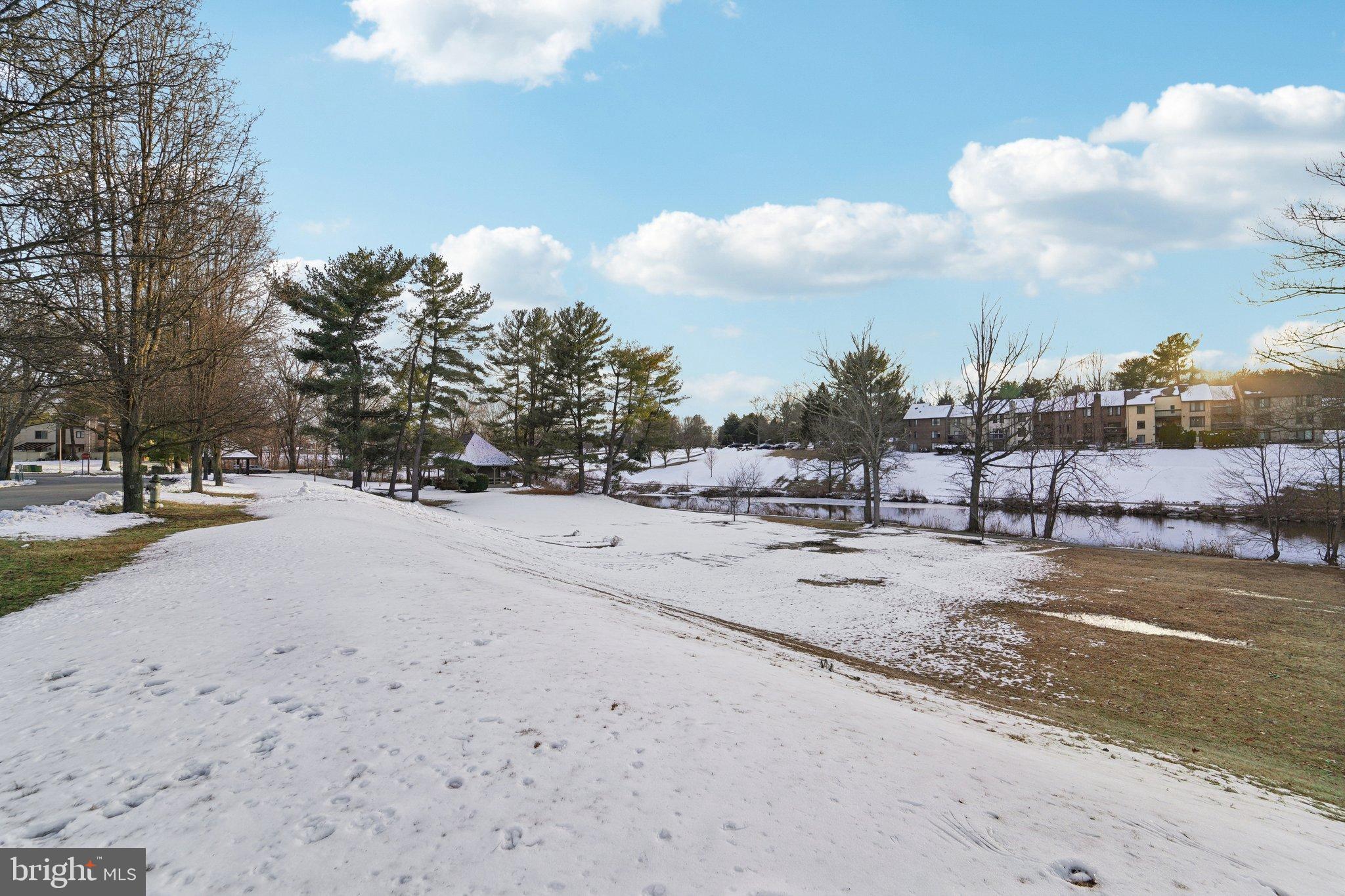 HIGHLAND HALL - Residential