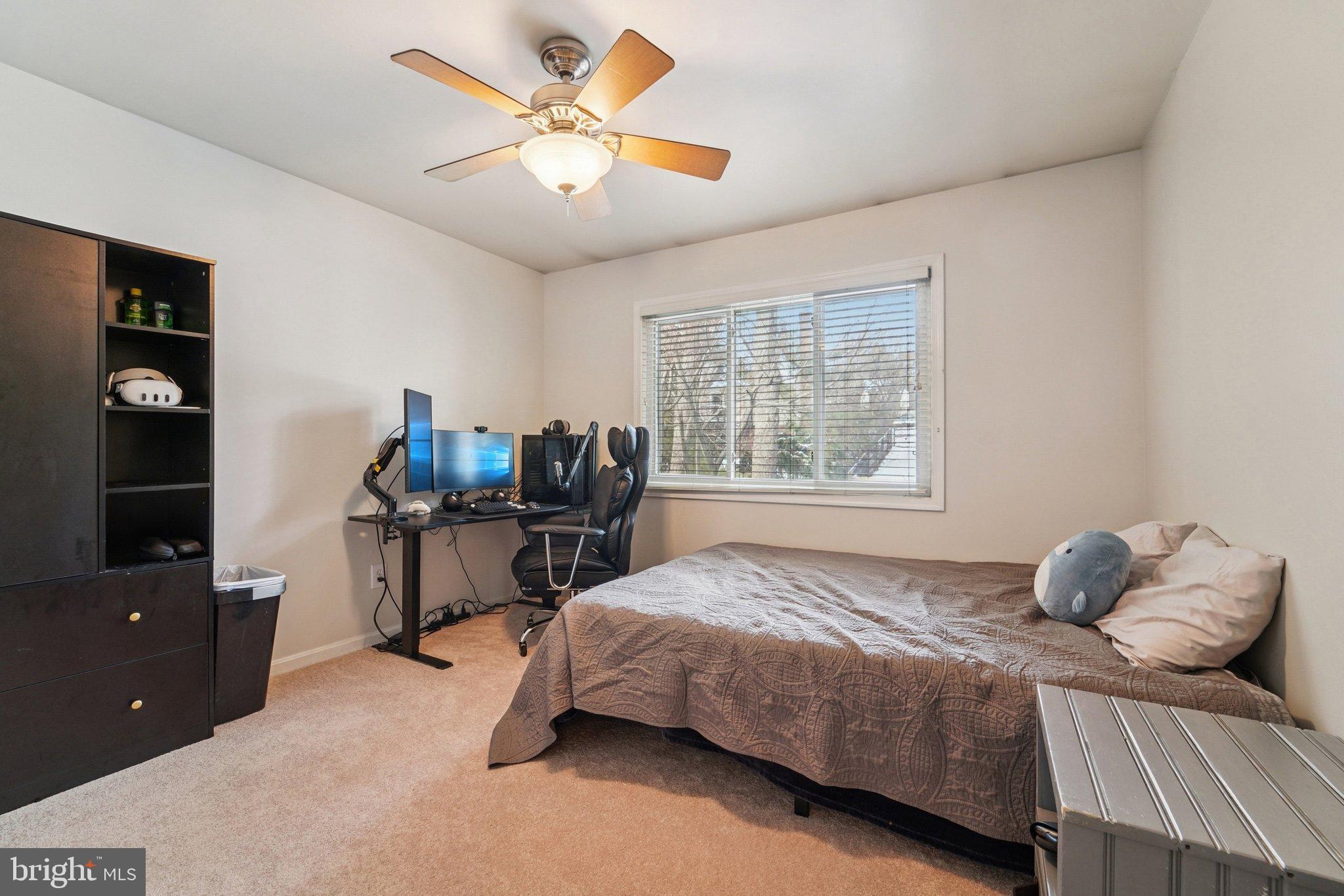 HIGHLAND HALL - Residential